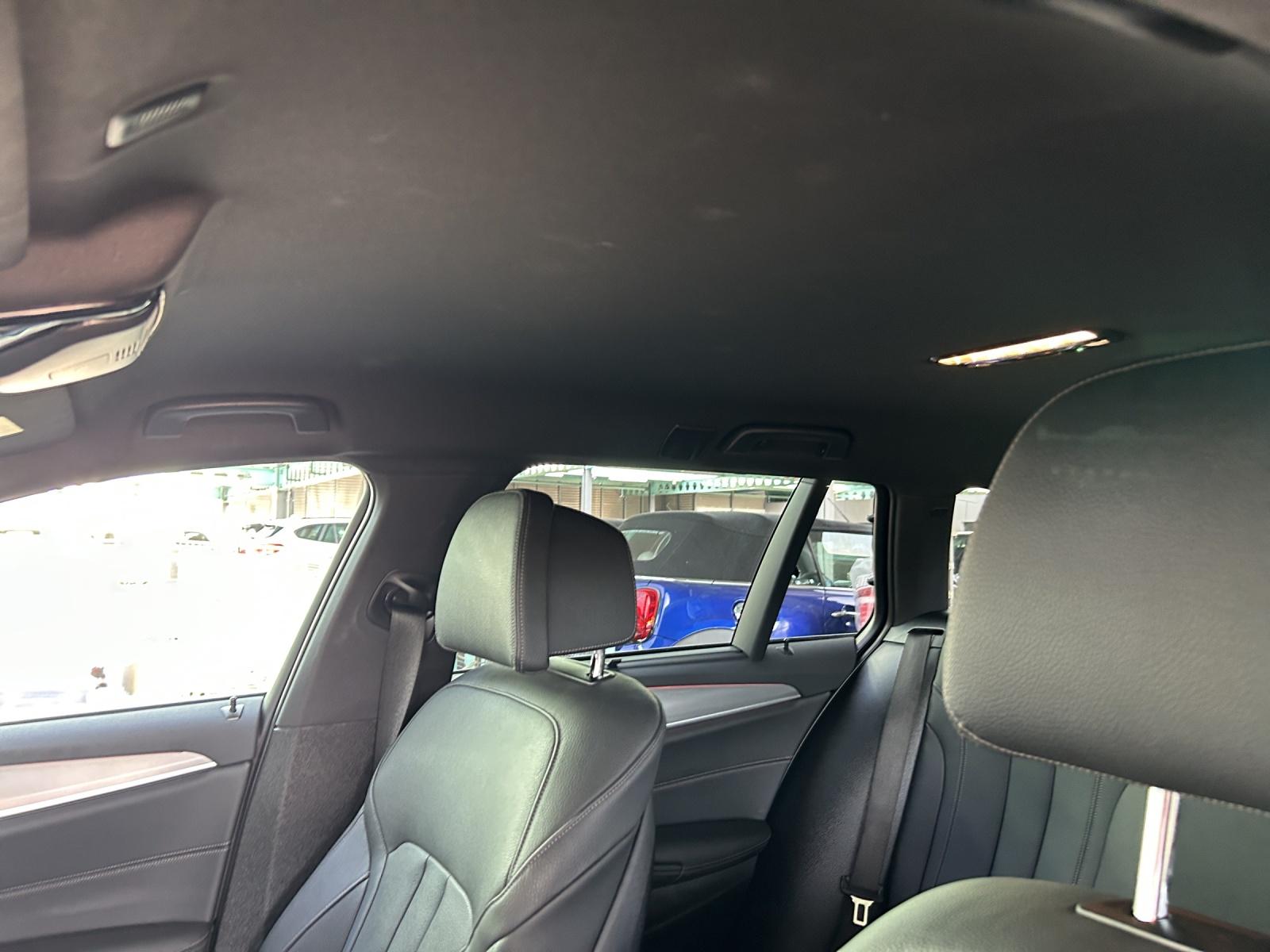BMW 530i xDrive SAG Touring-image-7