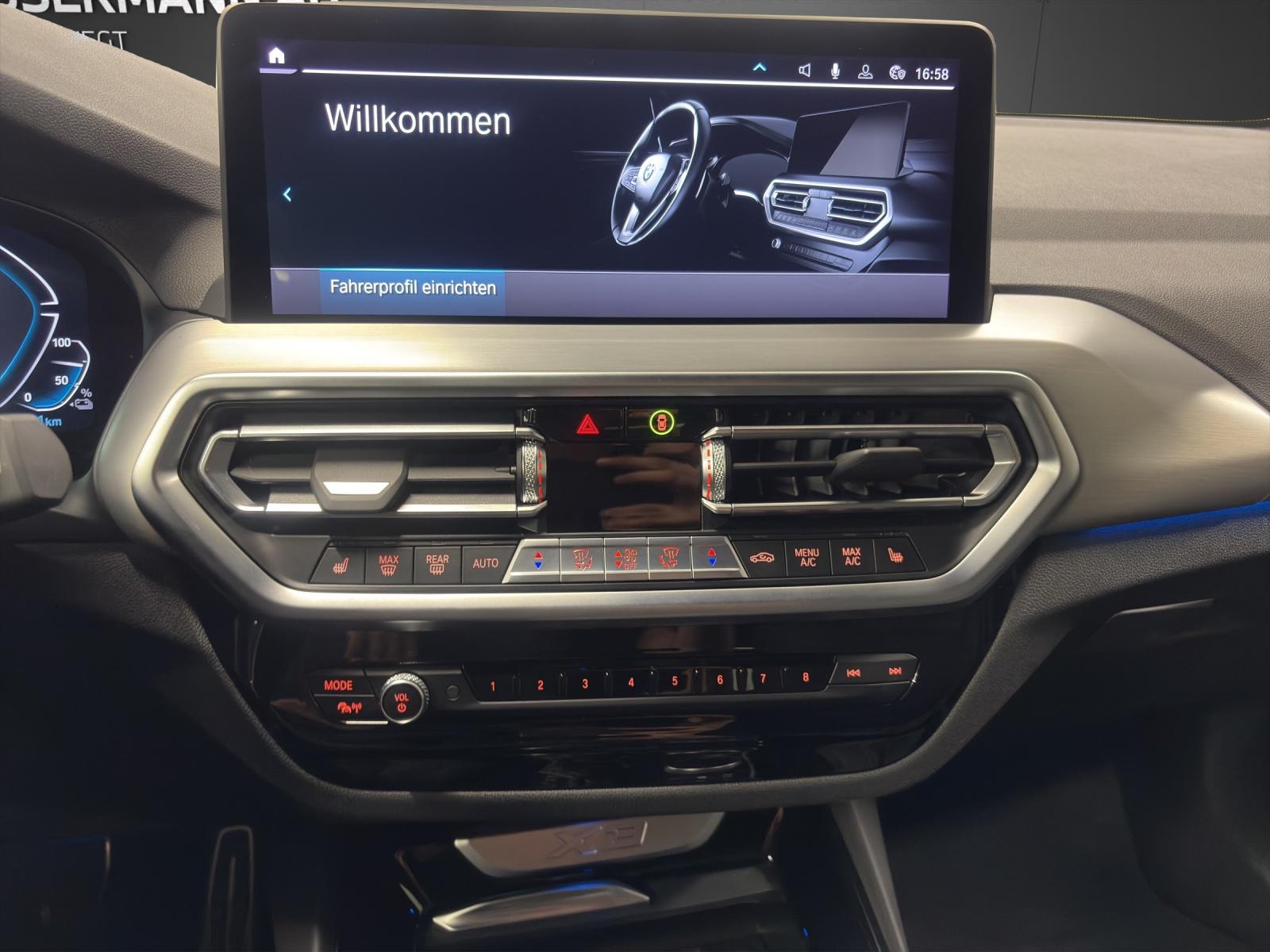BMW X3 30e xDrive M SPORT-image-17