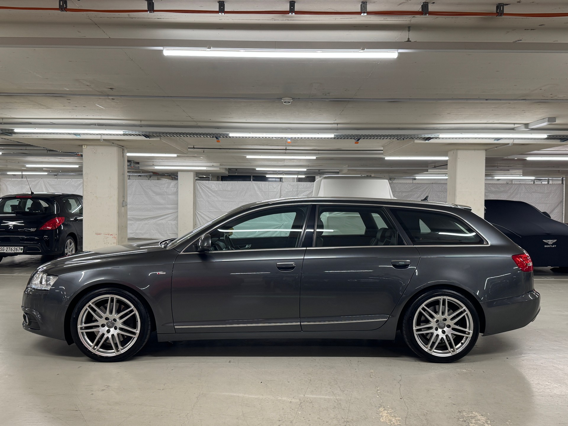 AUDI A6 Avant 3.0 V6 TDI quattro tiptronic *S-Line* I Ab MFK 11.25 I Ab Service I 8-fach I CH-Fhrz. I TOP Angebot I TOP Ausstattung-image-1