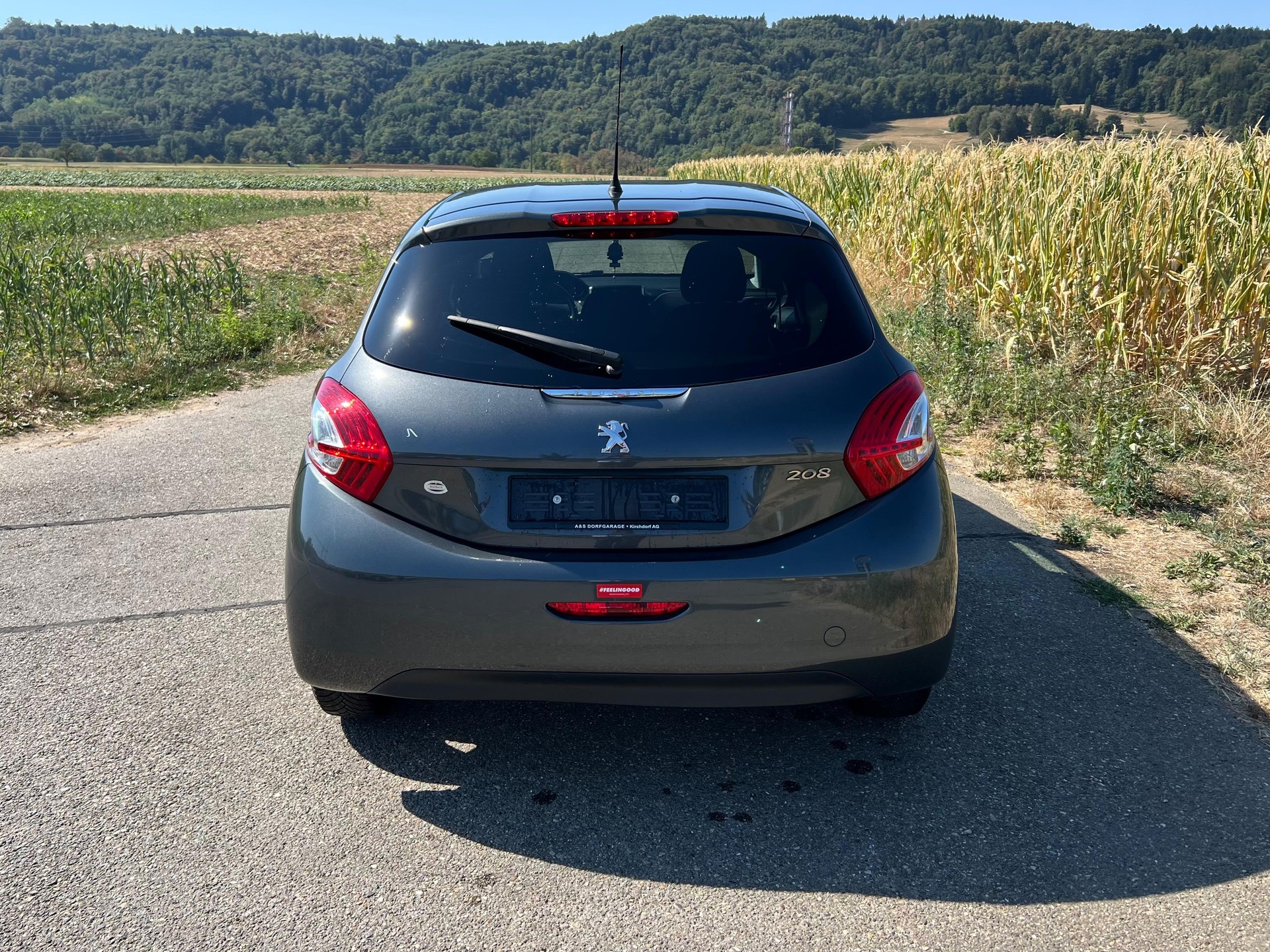 PEUGEOT 208 1.2 VTI Active-image-3