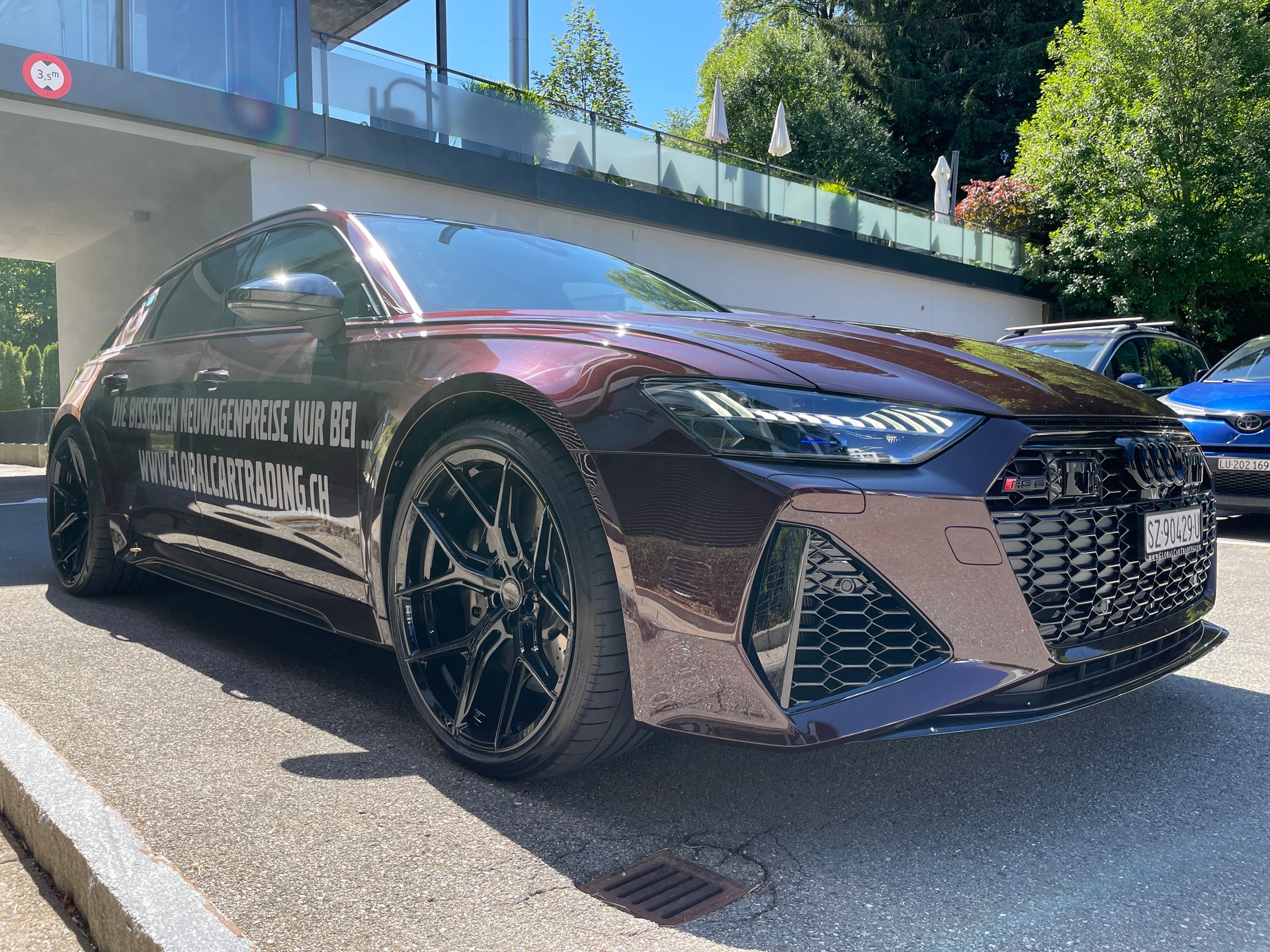 AUDI RS6 Avant 4.0 TFSI V8 quattro mit Milltek-Abgasanlage und Vossen-image-5