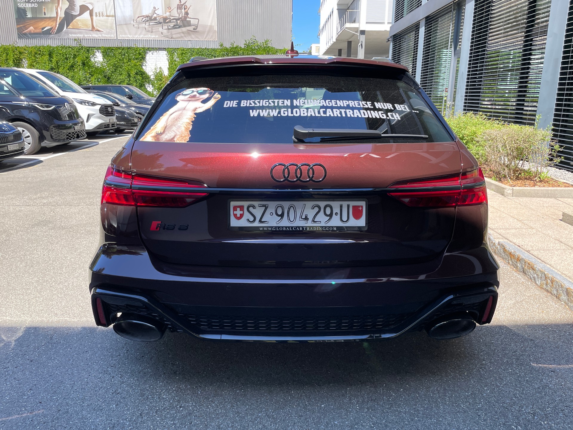 AUDI RS6 Avant 4.0 TFSI V8 quattro mit Milltek-Abgasanlage und Vossen-showroom-element-3