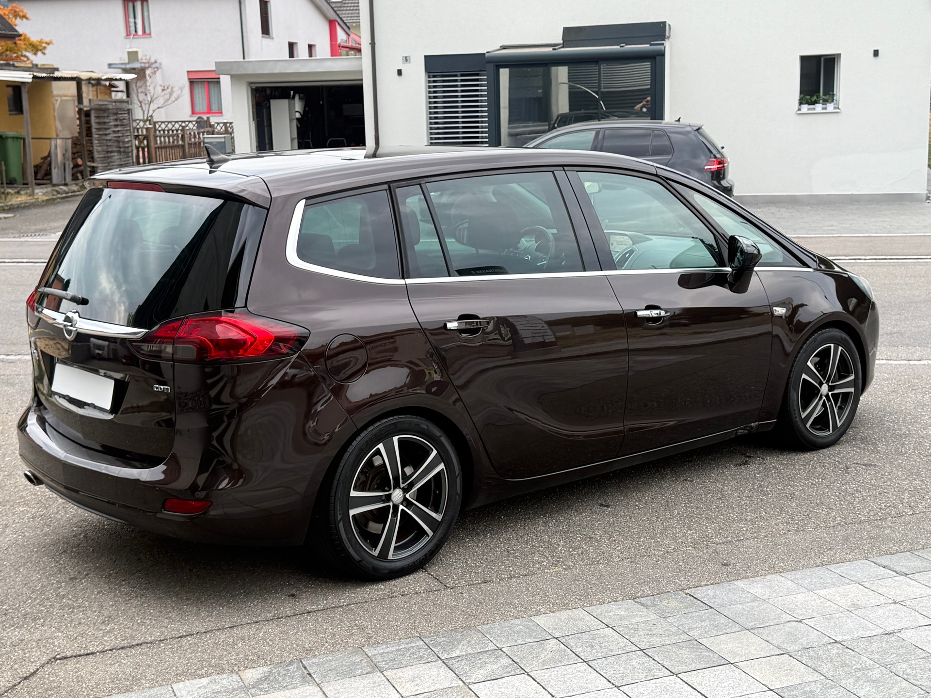 OPEL Zafira Tourer 2.0 CDTi Sport Automatic-image-2