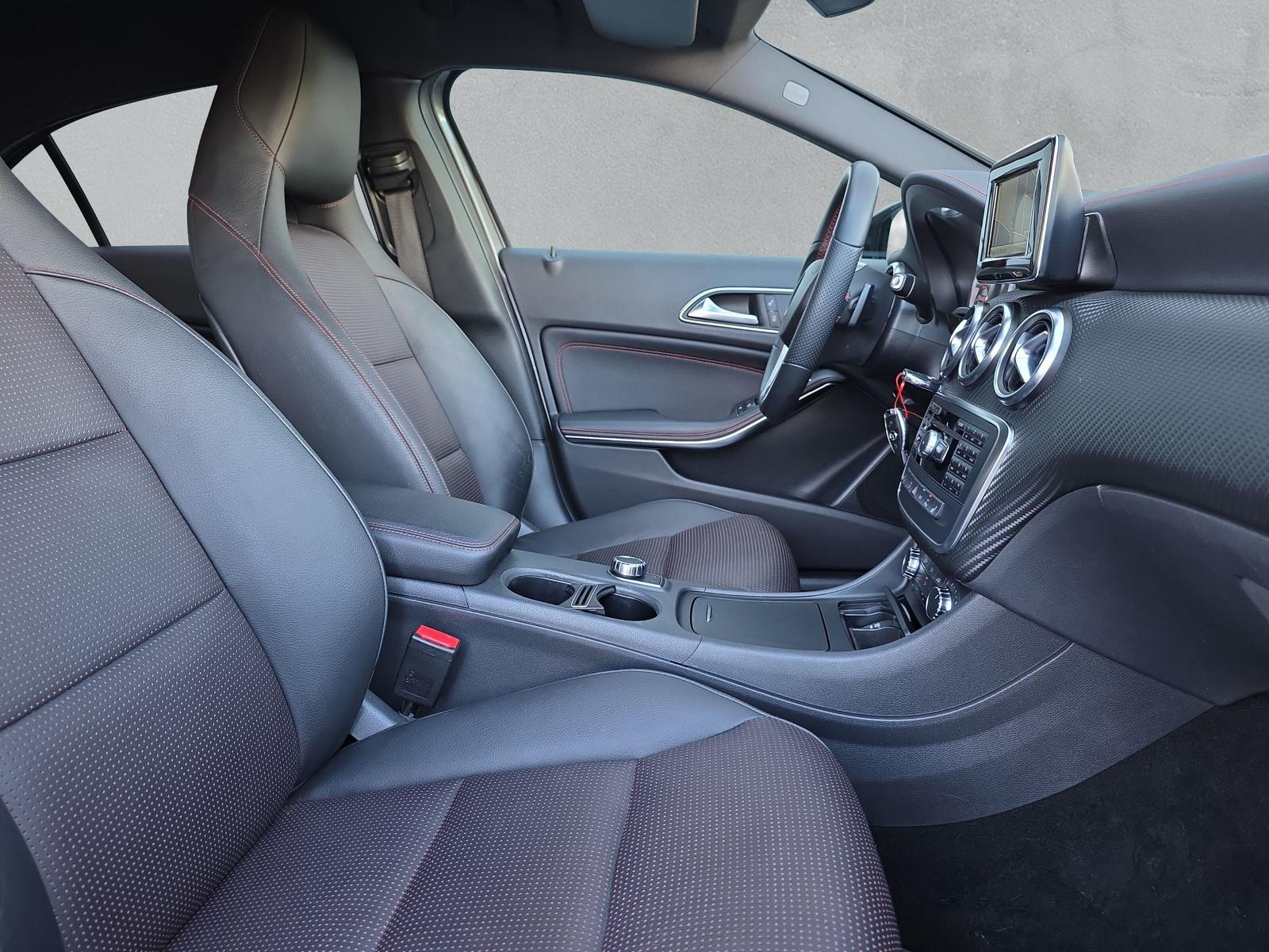 MERCEDES-BENZ A 180 AMG Line (ch)-image-13