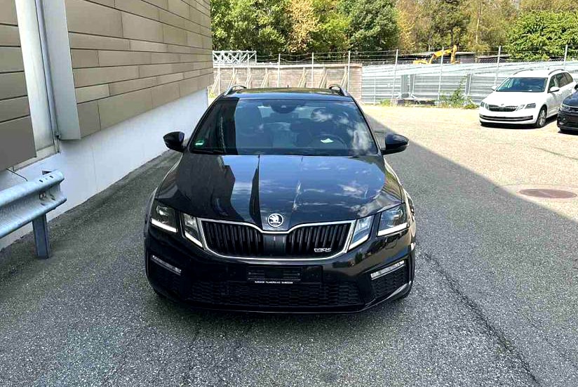 SKODA Octavia Combi 2.0 TDI RS 4x4 DSG-image-1