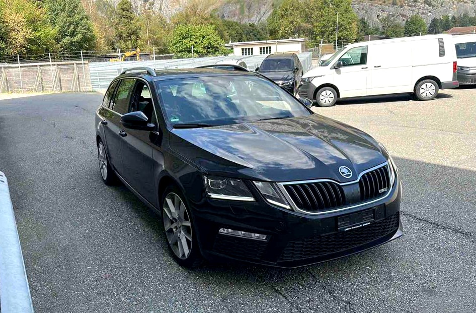 SKODA Octavia Combi 2.0 TDI RS 4x4 DSG-image-0