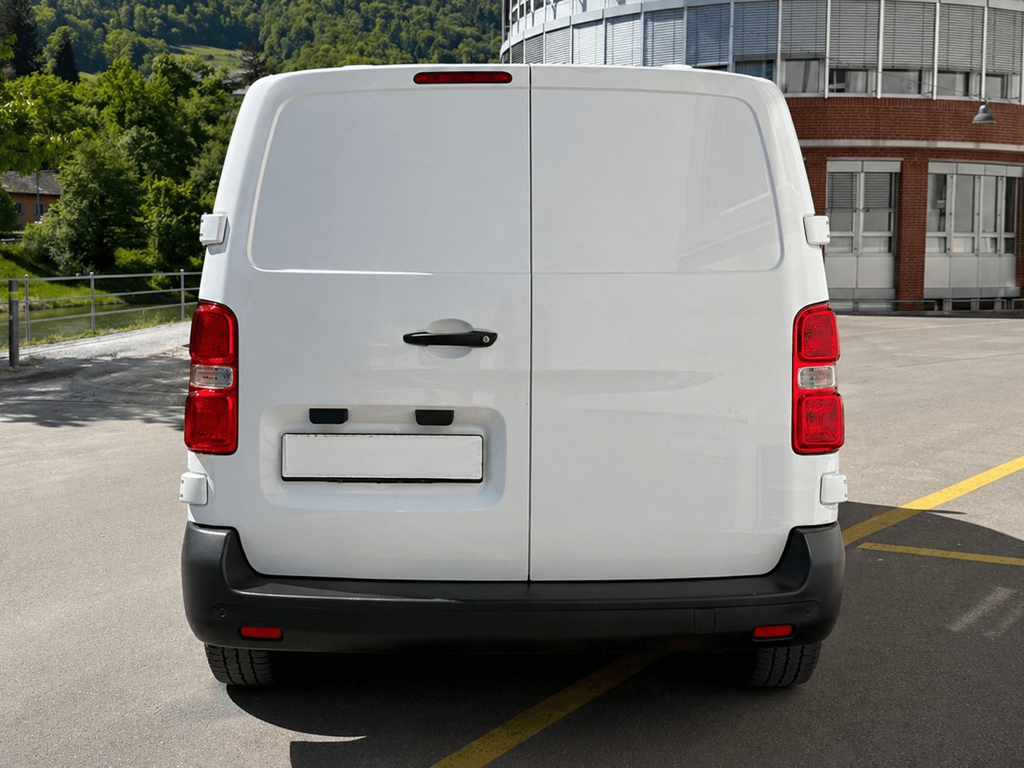 CITROEN 1.5 BlueHDi 120 Club S/S-image-3