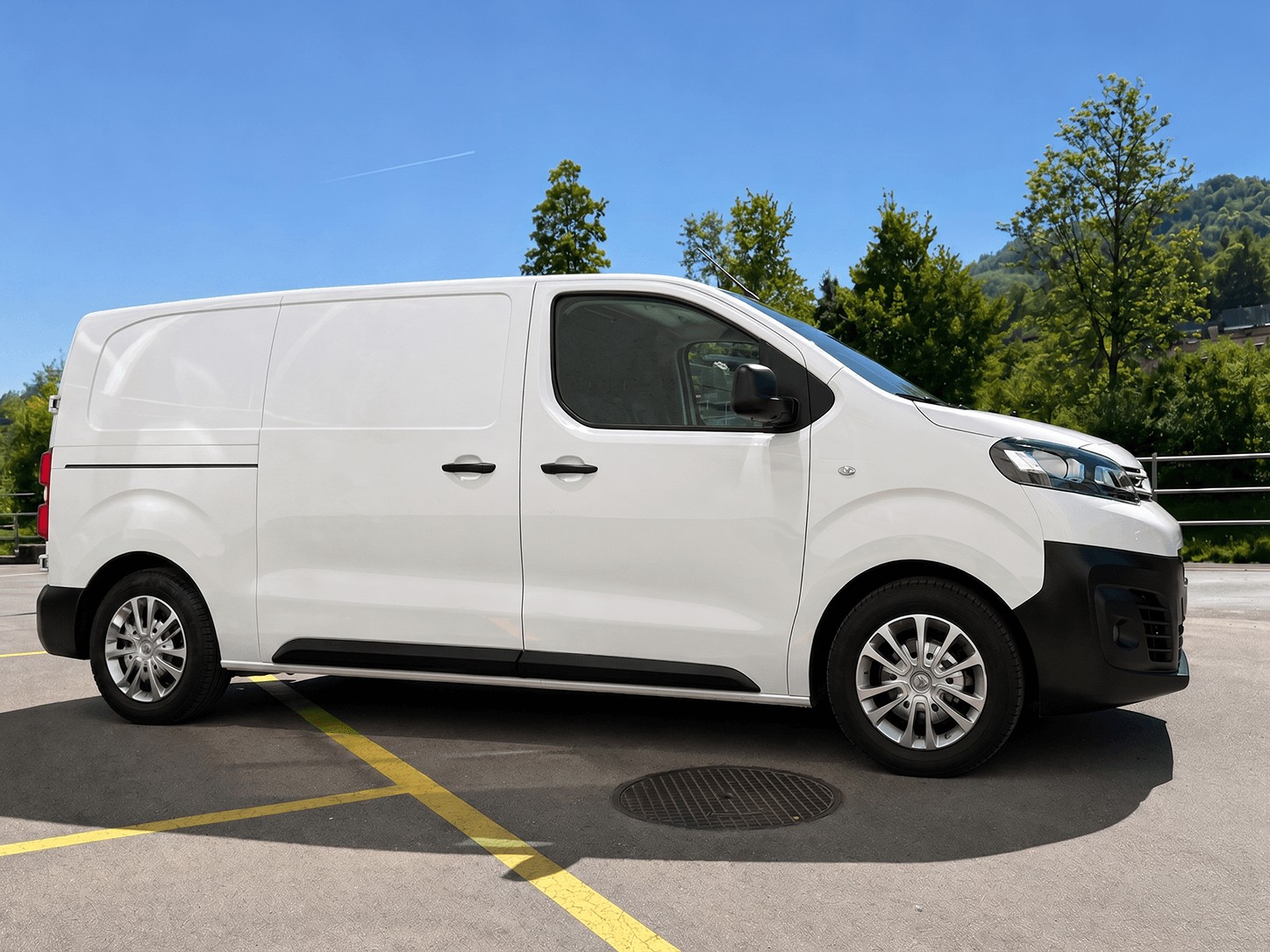 CITROEN 1.5 BlueHDi 120 Club S/S-image-1