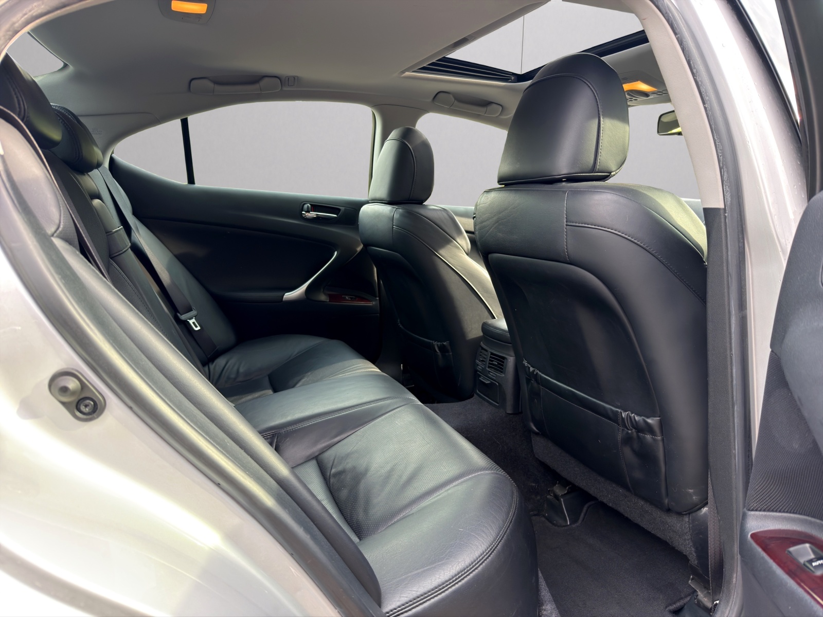 LEXUS IS 250 Sport-image-15
