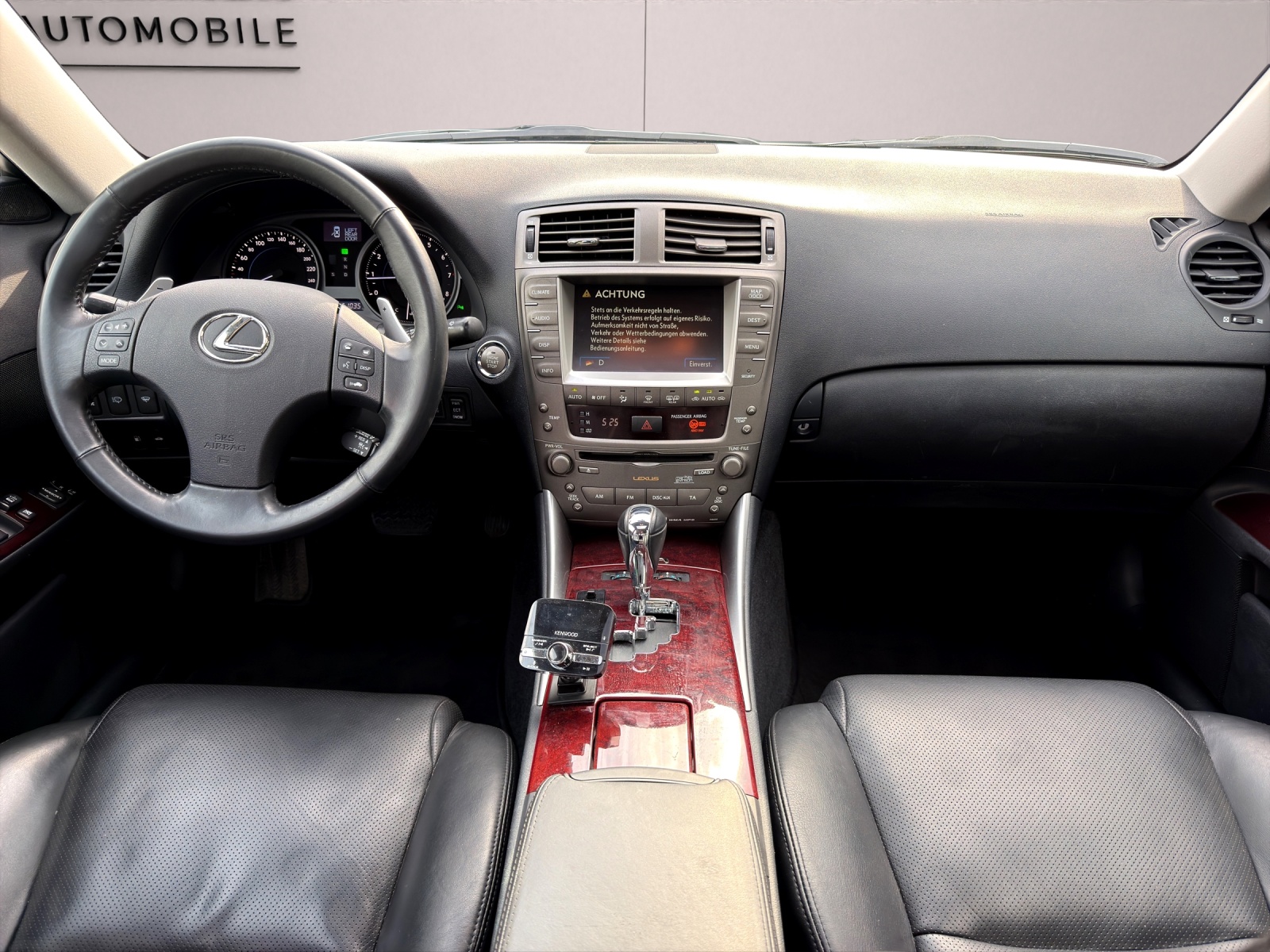 LEXUS IS 250 Sport-image-9