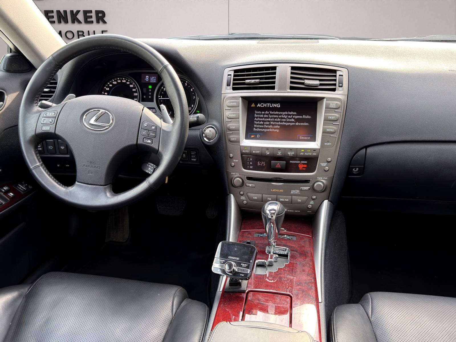 LEXUS IS 250 Sport-image-10