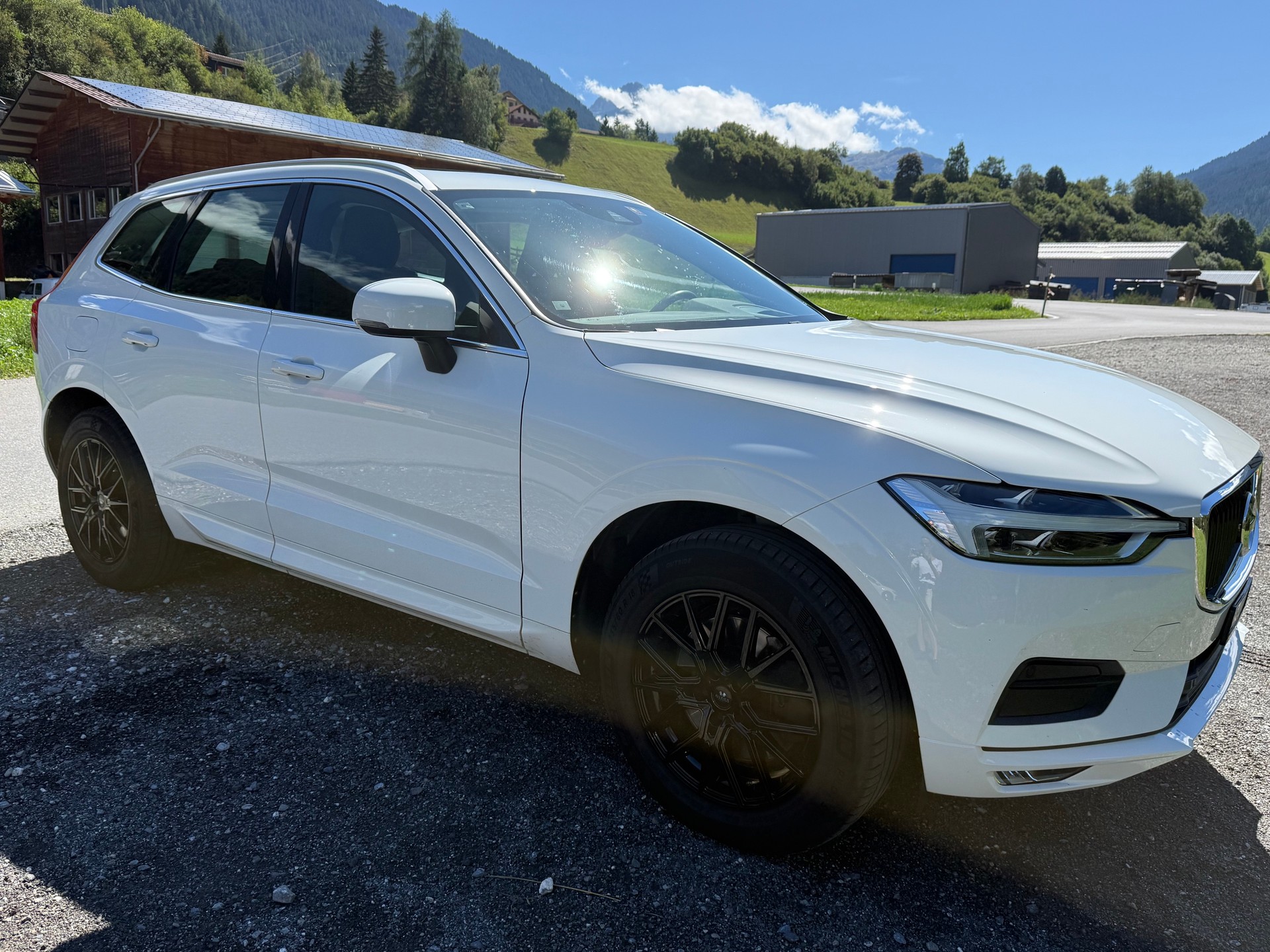 VOLVO 2.0 T5 Momentum AWD-image-9