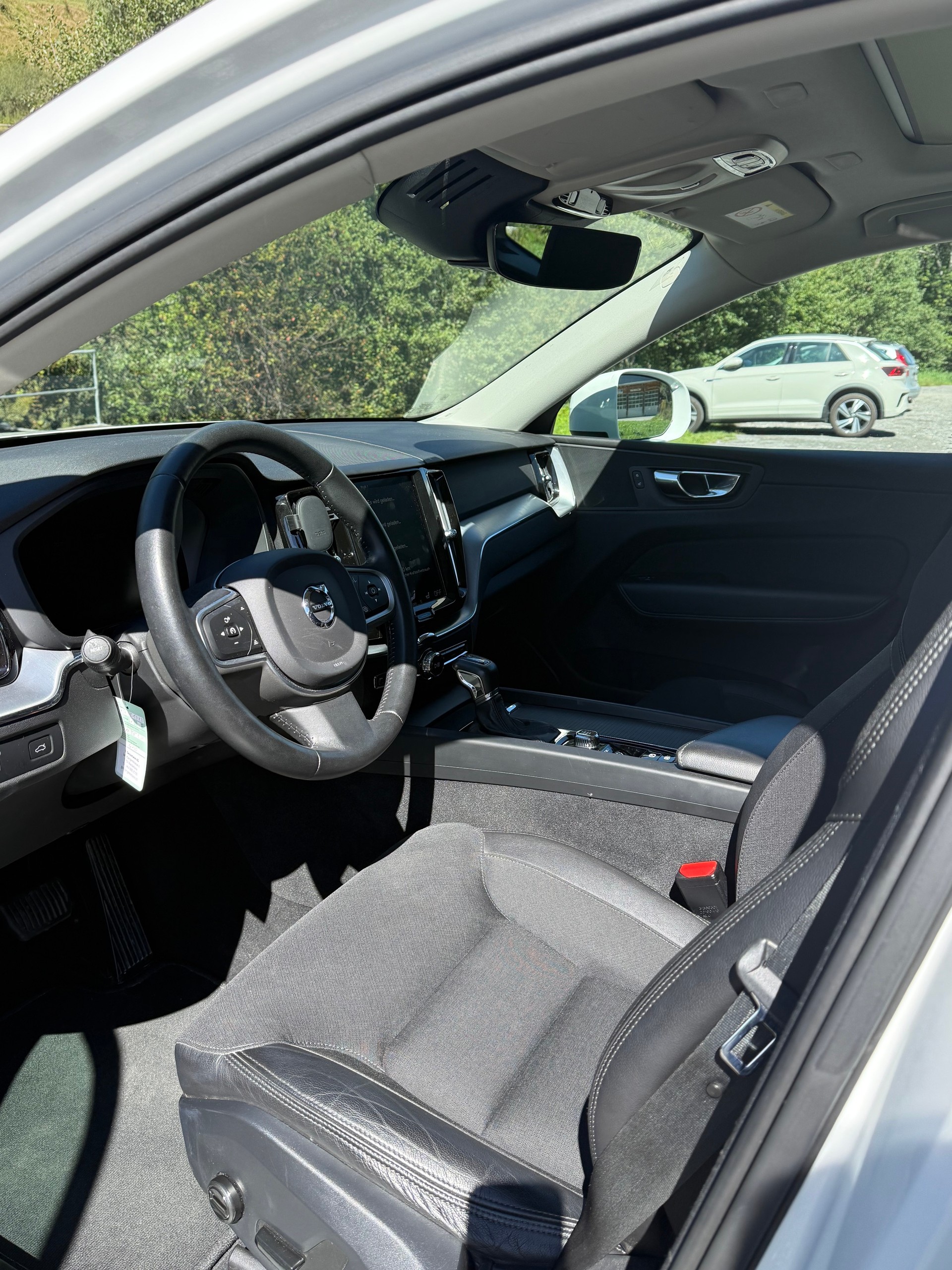 VOLVO 2.0 T5 Momentum AWD-image-2
