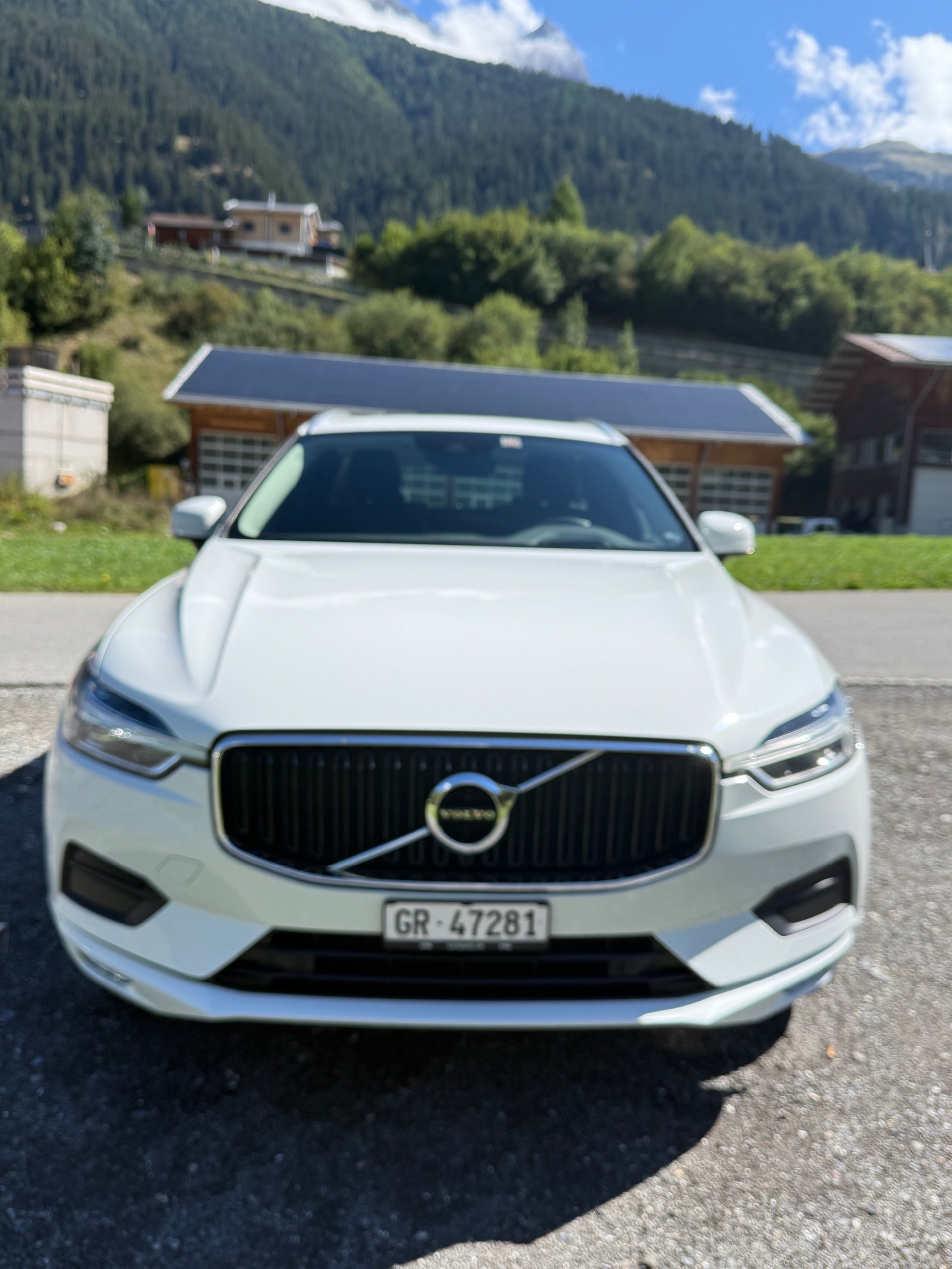 VOLVO 2.0 T5 Momentum AWD-image-1