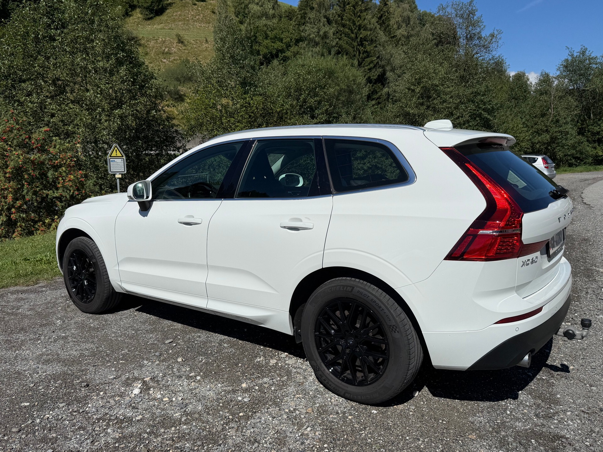 VOLVO 2.0 T5 Momentum AWD-image-8
