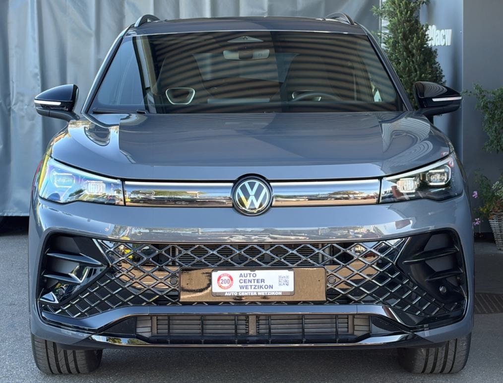VW Tiguan 2.0 TDi R-Line 4M Black Style-image-0