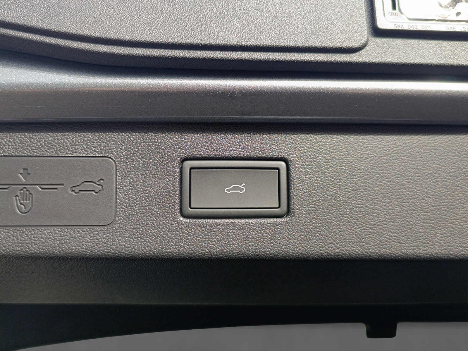 VW VW T-Roc Style 1.5TSI eHybrid / Vollausstattung-image-11
