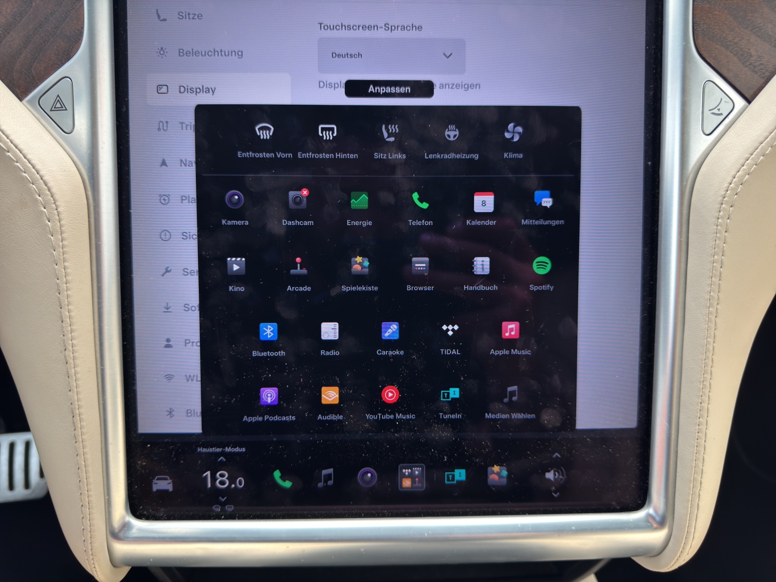 TESLA Model X 100 D-image-18