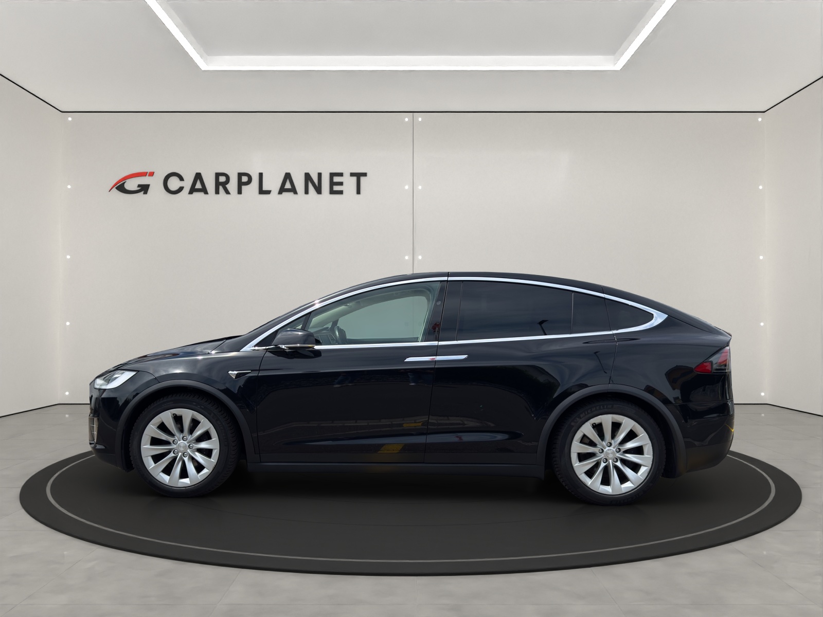 TESLA Model X 100 D-showroom-element-2