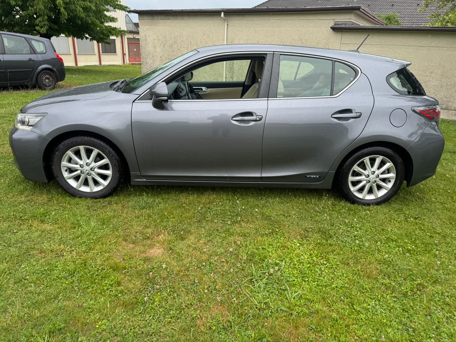 LEXUS CT 200h 1.8 comfort CVT-image-3