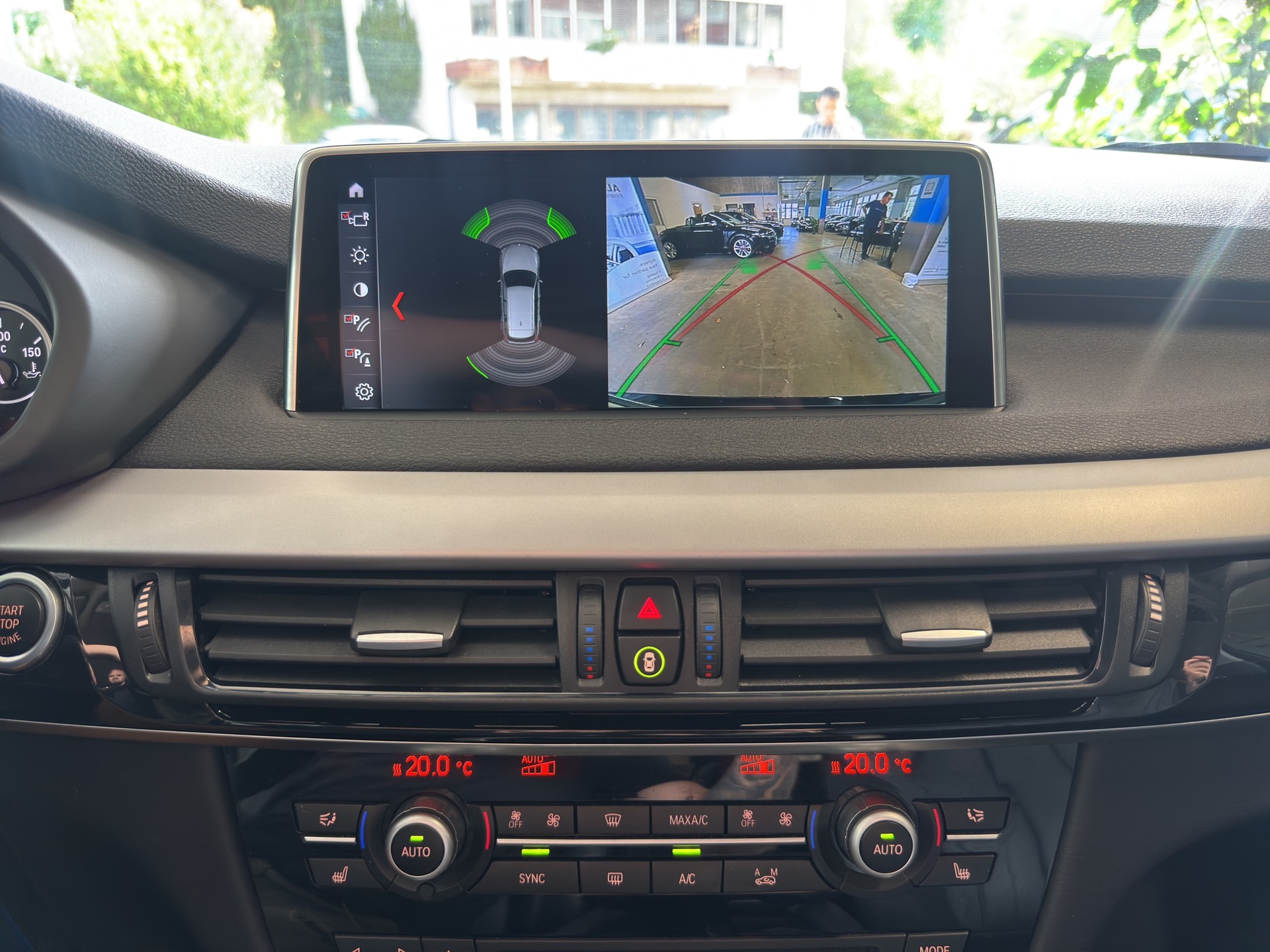 BMW X5 xDrive 30d Steptronic-image-15