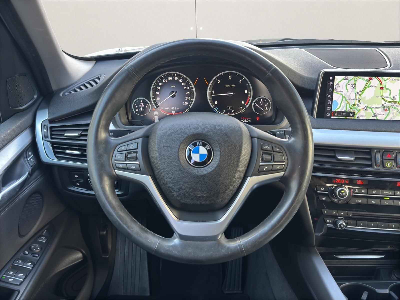BMW X5 xDrive 30d Steptronic-image-10