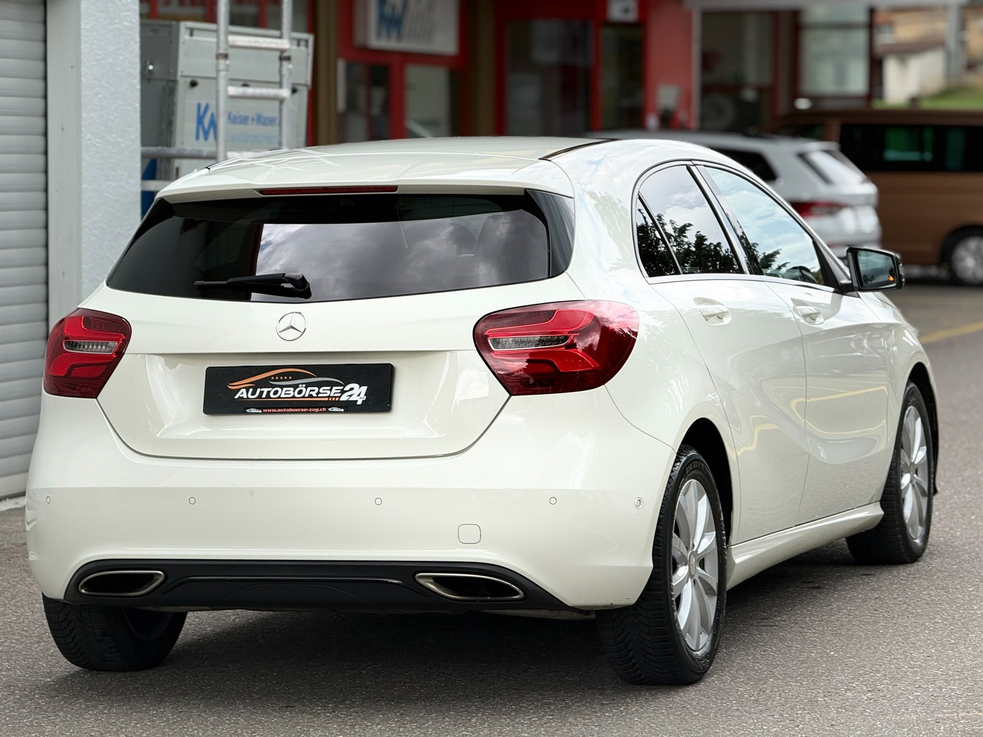MERCEDES-BENZ A 200 Urban-image-3