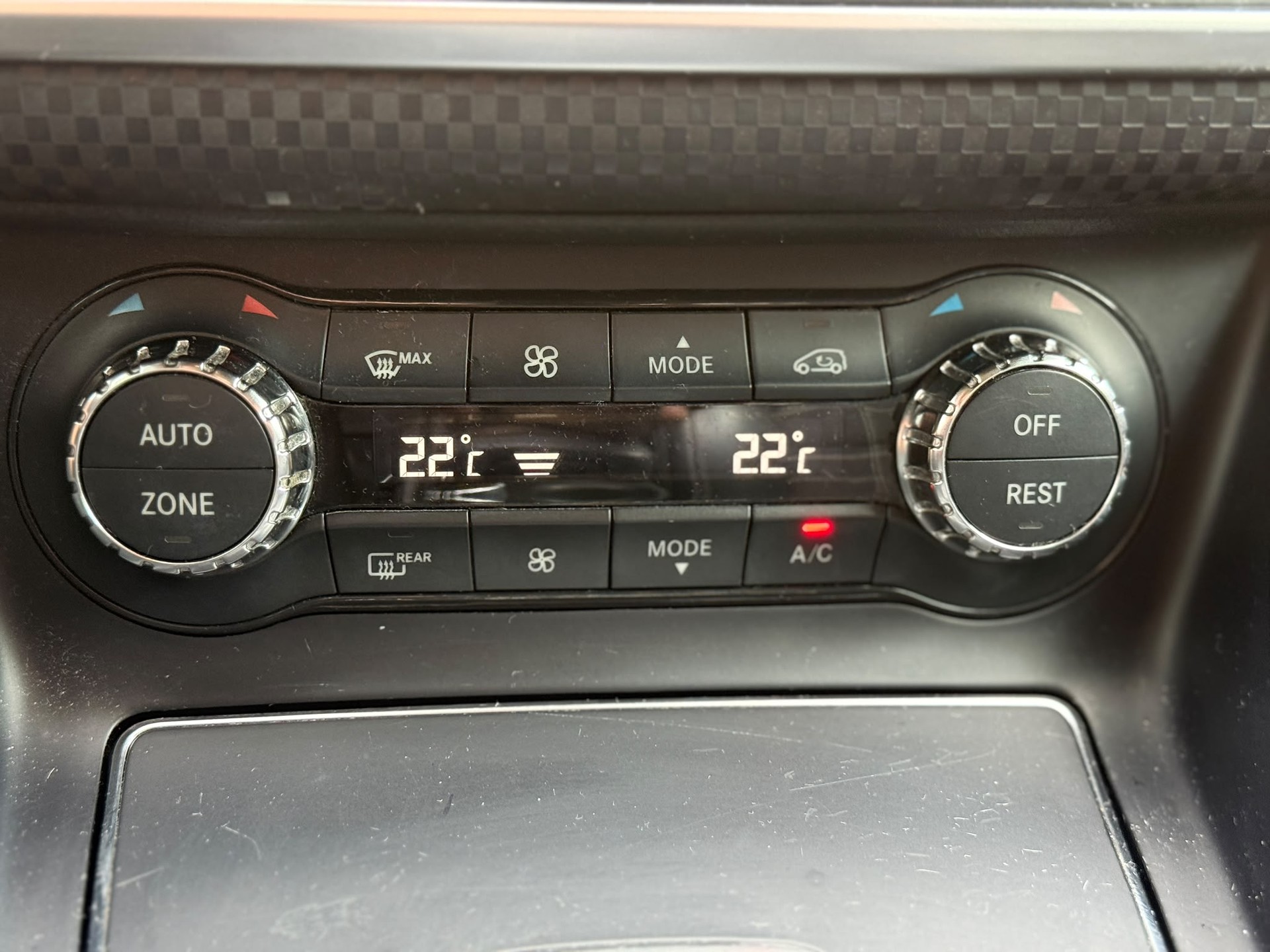 MERCEDES-BENZ A 200 Urban-image-19
