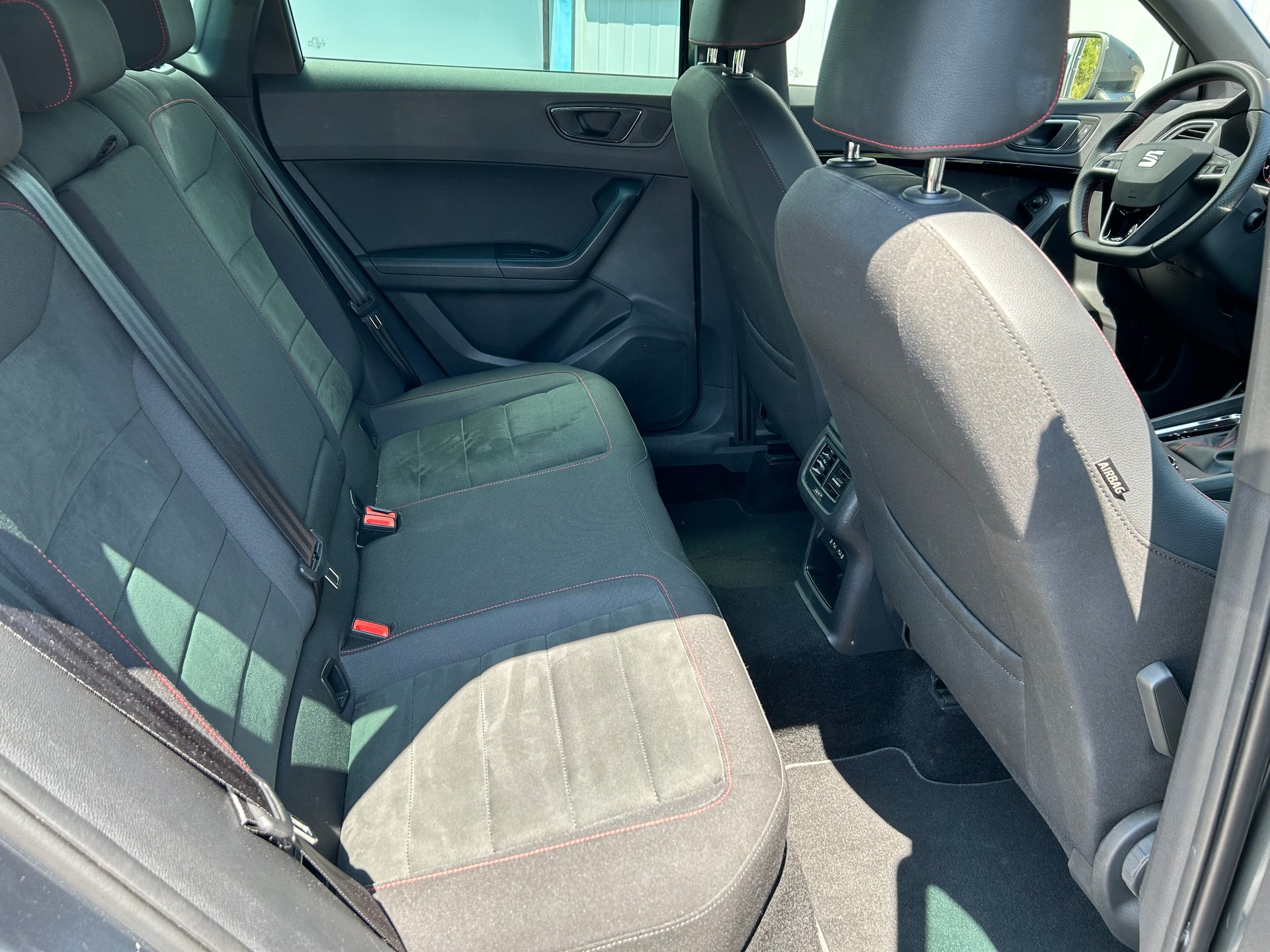 SEAT Ateca 2.0 TSI FR 4Drive DSG-image-9