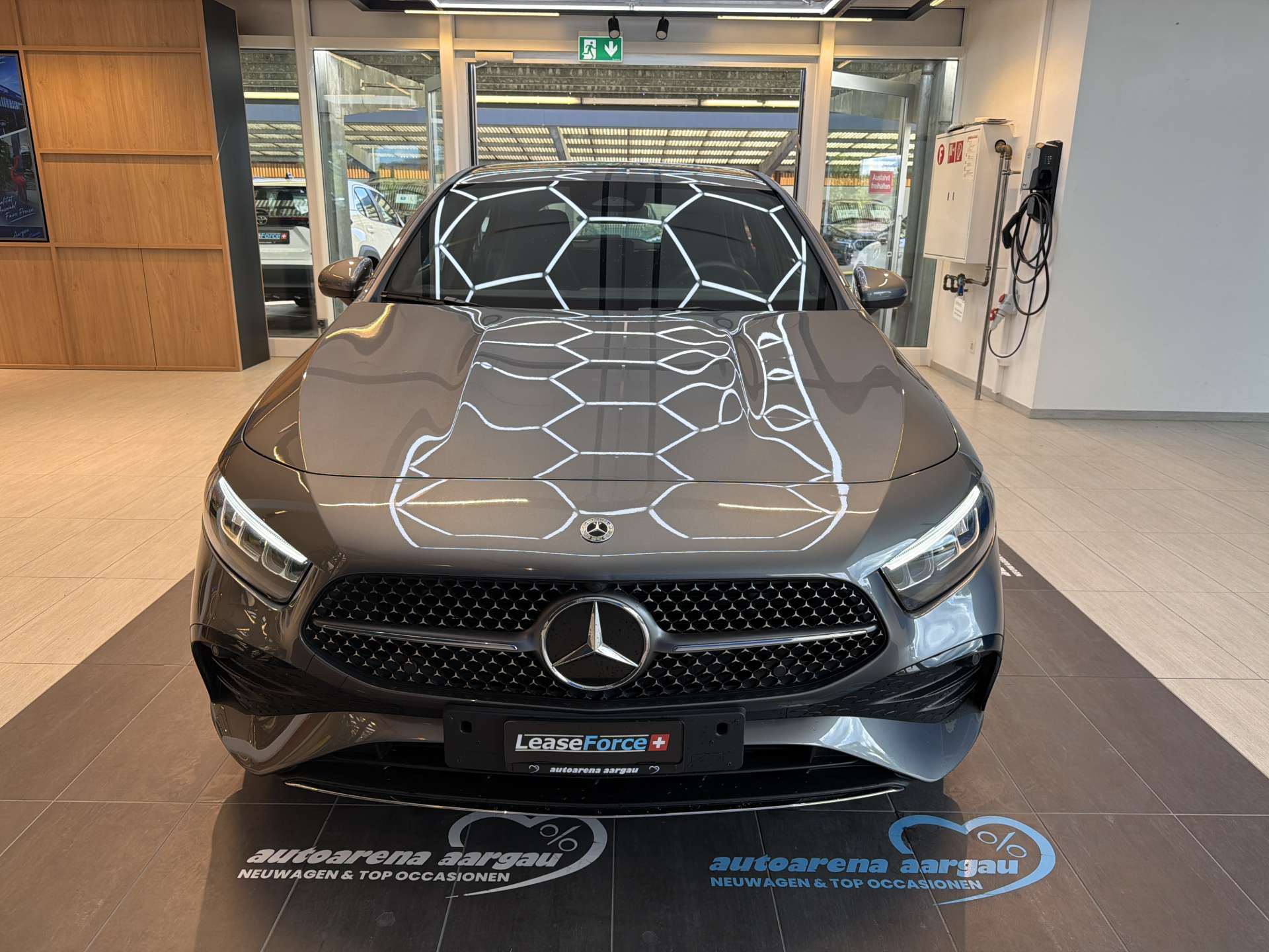 MERCEDES-BENZ A 180 AMG LINE Advanced Plus DCT-Automat-image-10