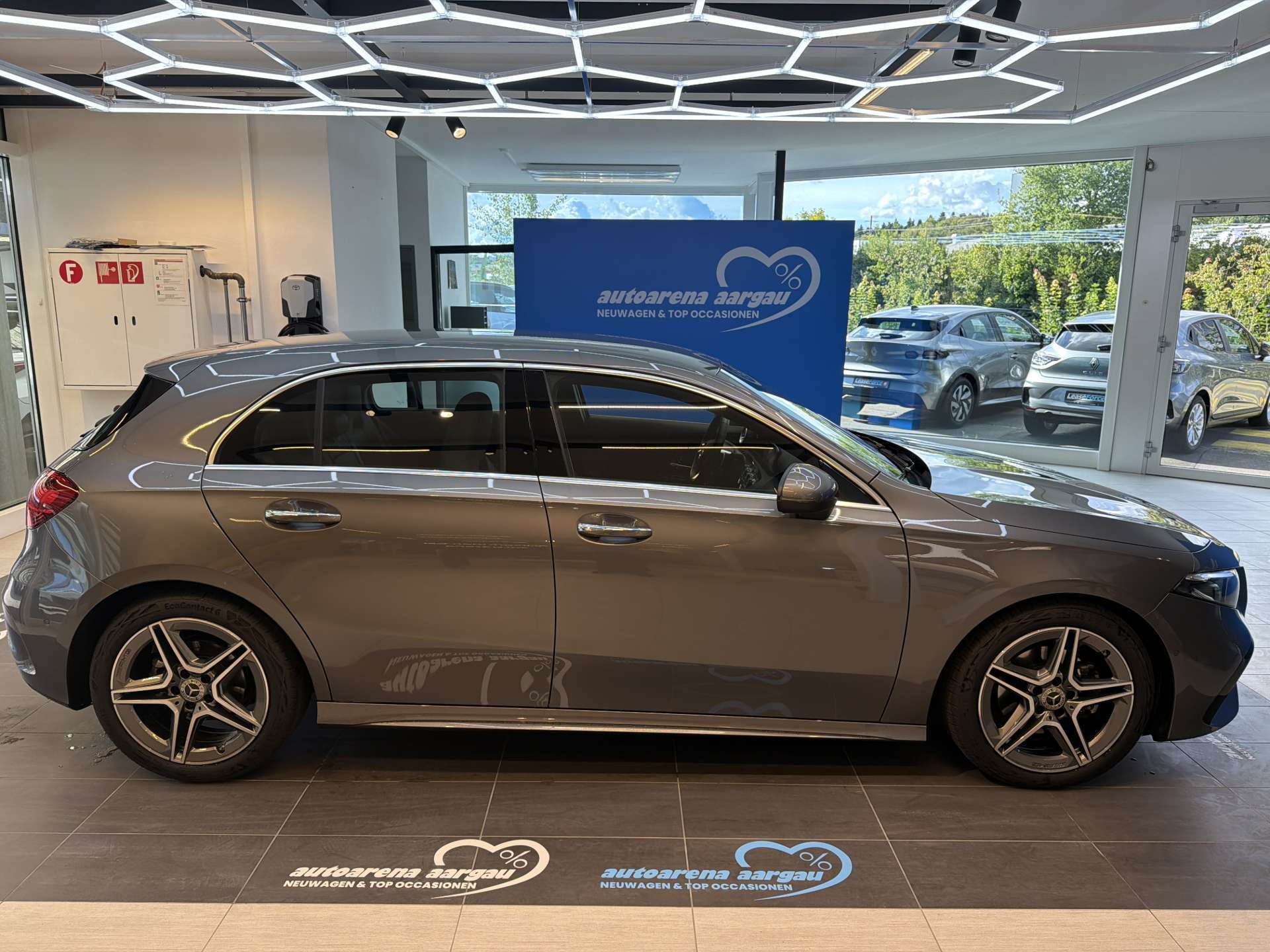 MERCEDES-BENZ A 180 AMG LINE Advanced Plus DCT-Automat-image-11