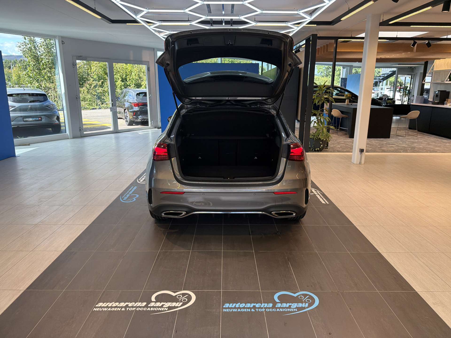 MERCEDES-BENZ A 180 AMG LINE Advanced Plus DCT-Automat-image-7