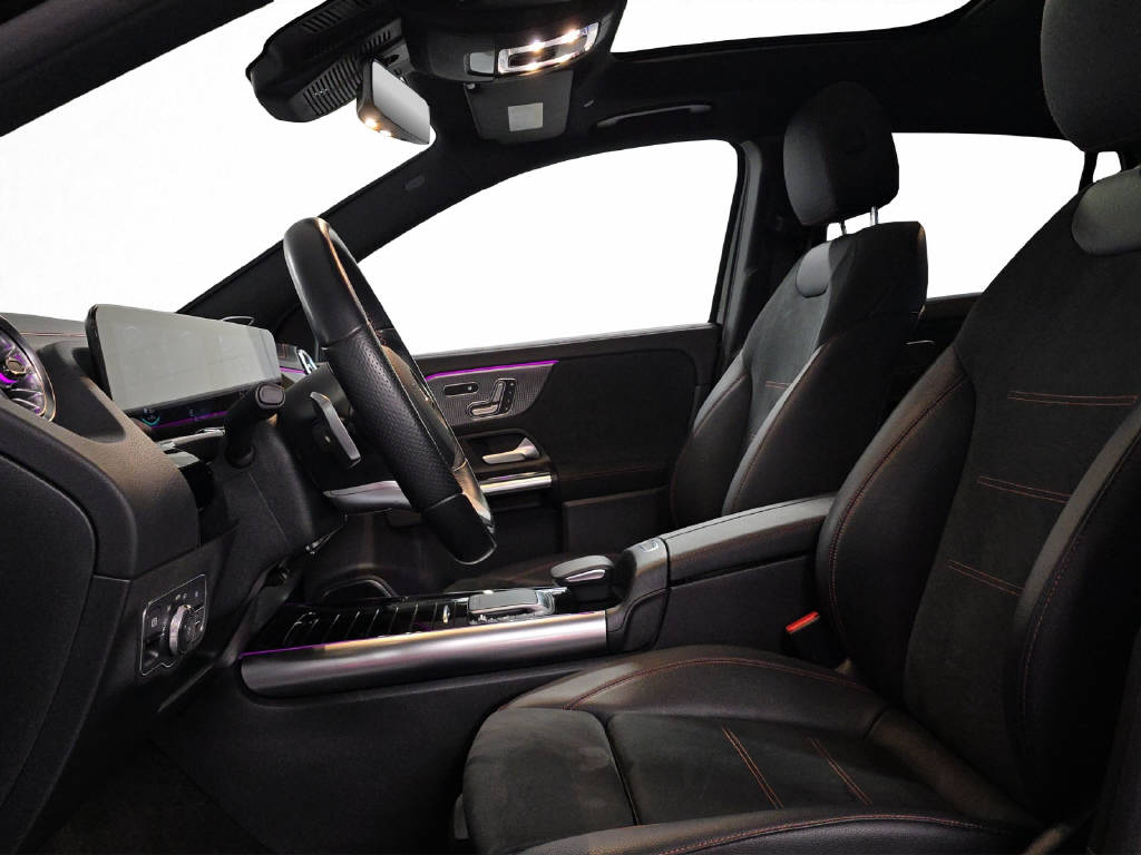MERCEDES-BENZ EQA 350 AMG Line 4Matic-image-9