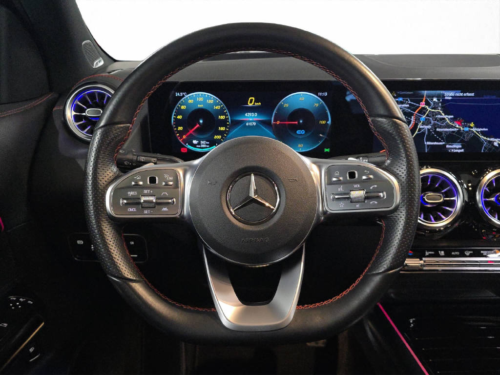 MERCEDES-BENZ EQA 350 AMG Line 4Matic-image-10