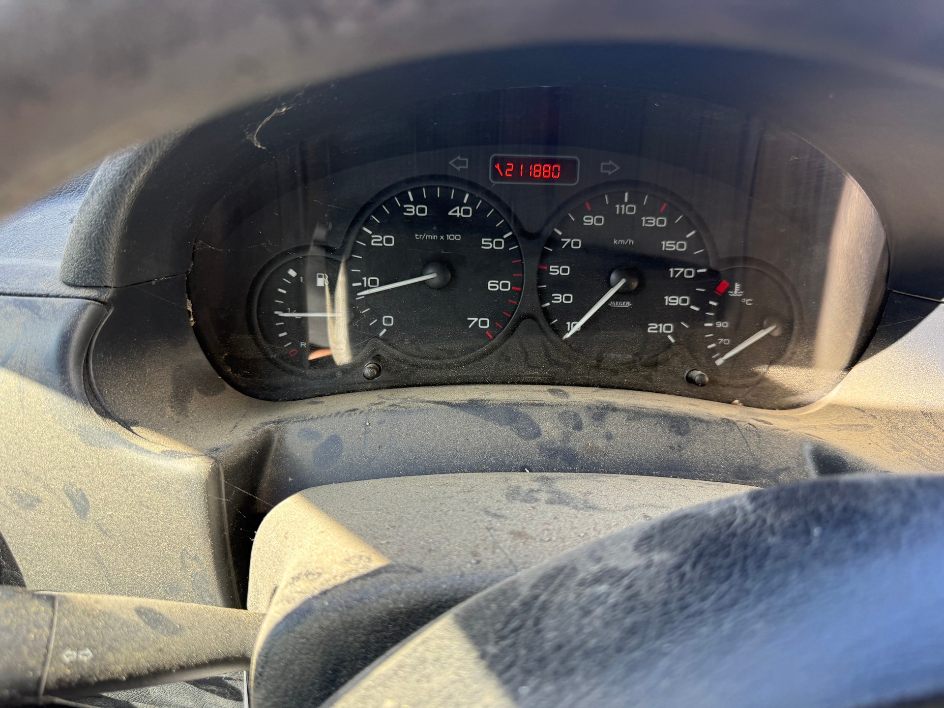 PEUGEOT Partner 1.6 HDI Country-image-9