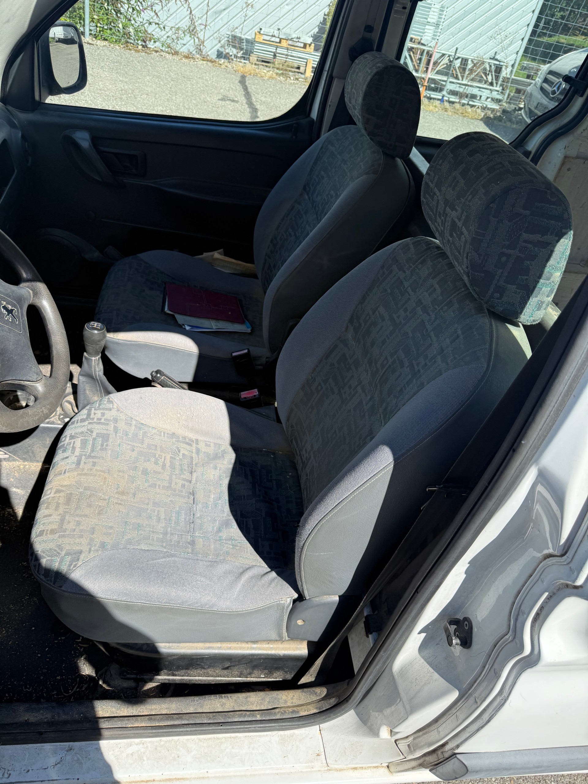 PEUGEOT Partner 1.6 HDI Country-image-6