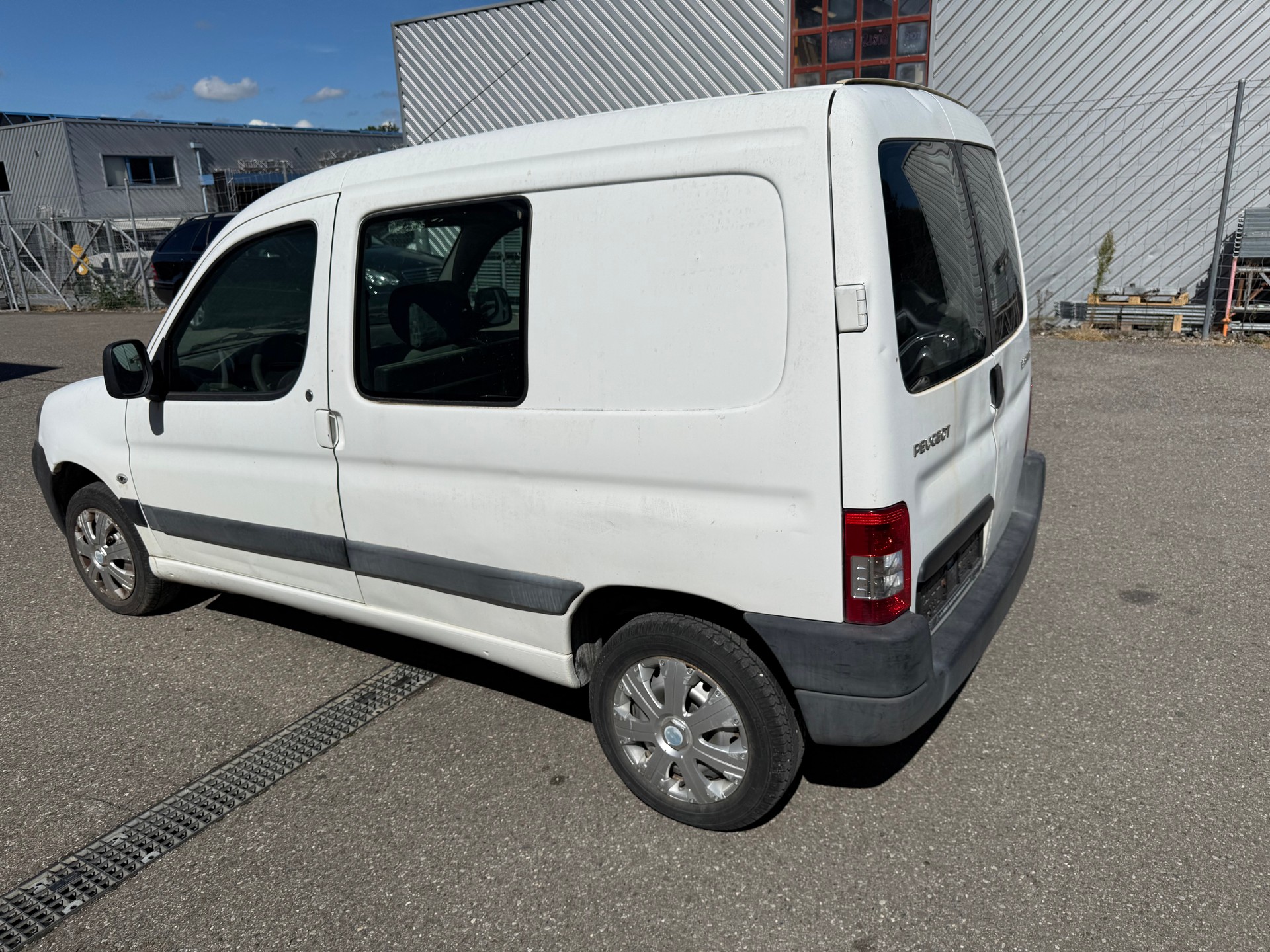 PEUGEOT Partner 1.6 HDI Country-image-2