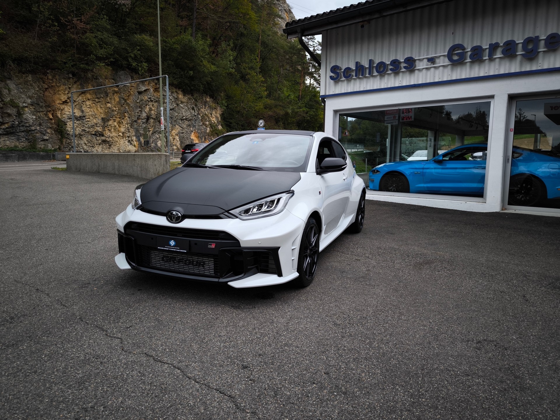 TOYOTA Yaris 1.6 GR Sport A-image-5