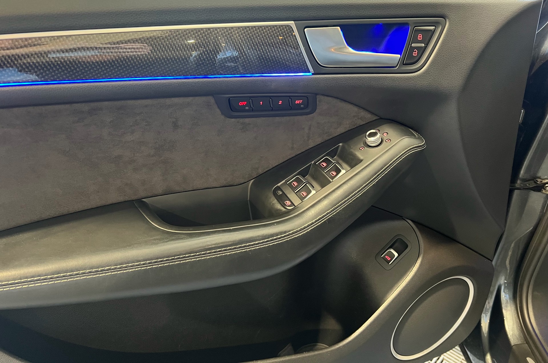 AUDI SQ5 3.0 TDI plus quattro tiptronic-image-12