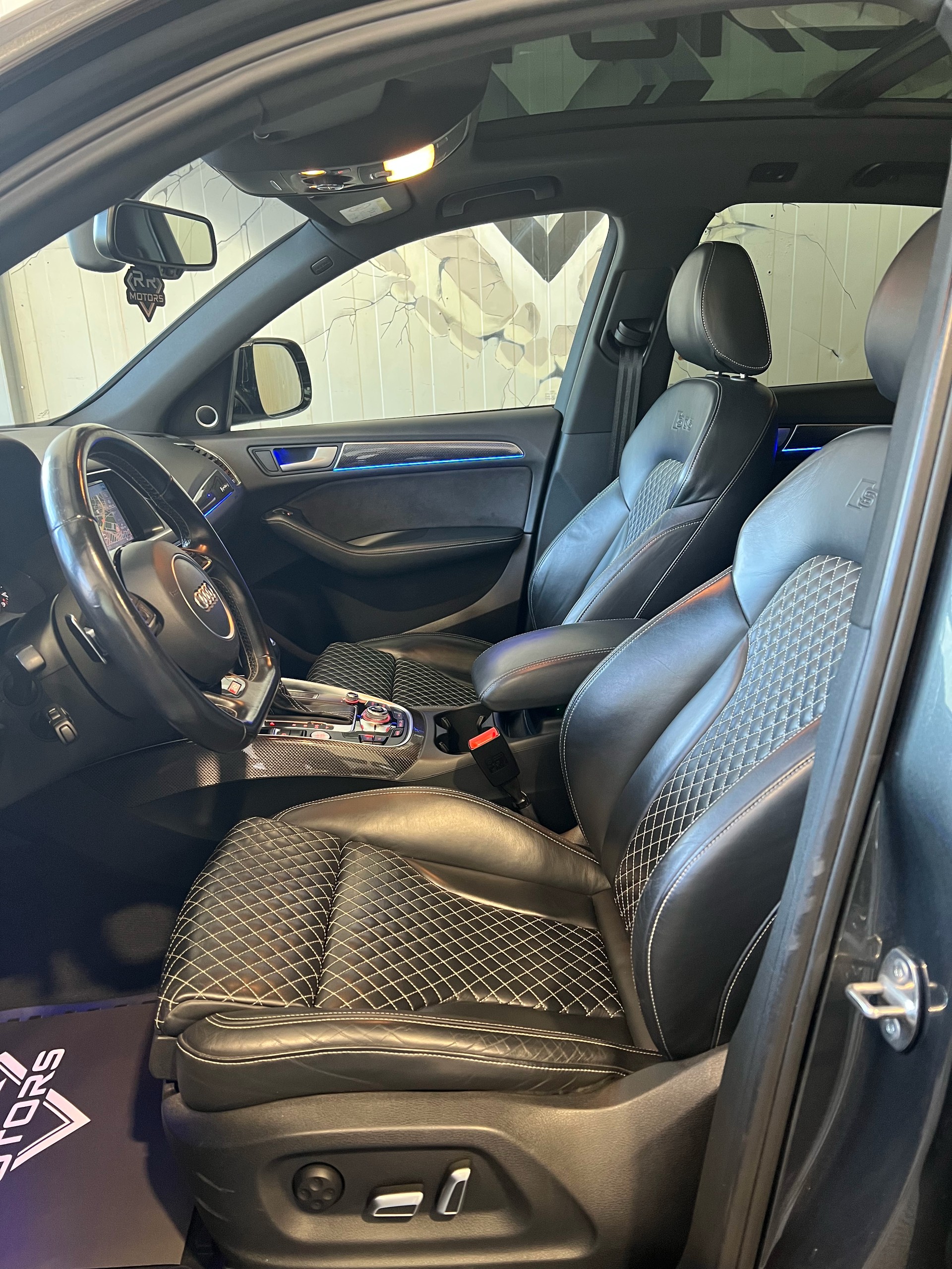 AUDI SQ5 3.0 TDI plus quattro tiptronic-image-13