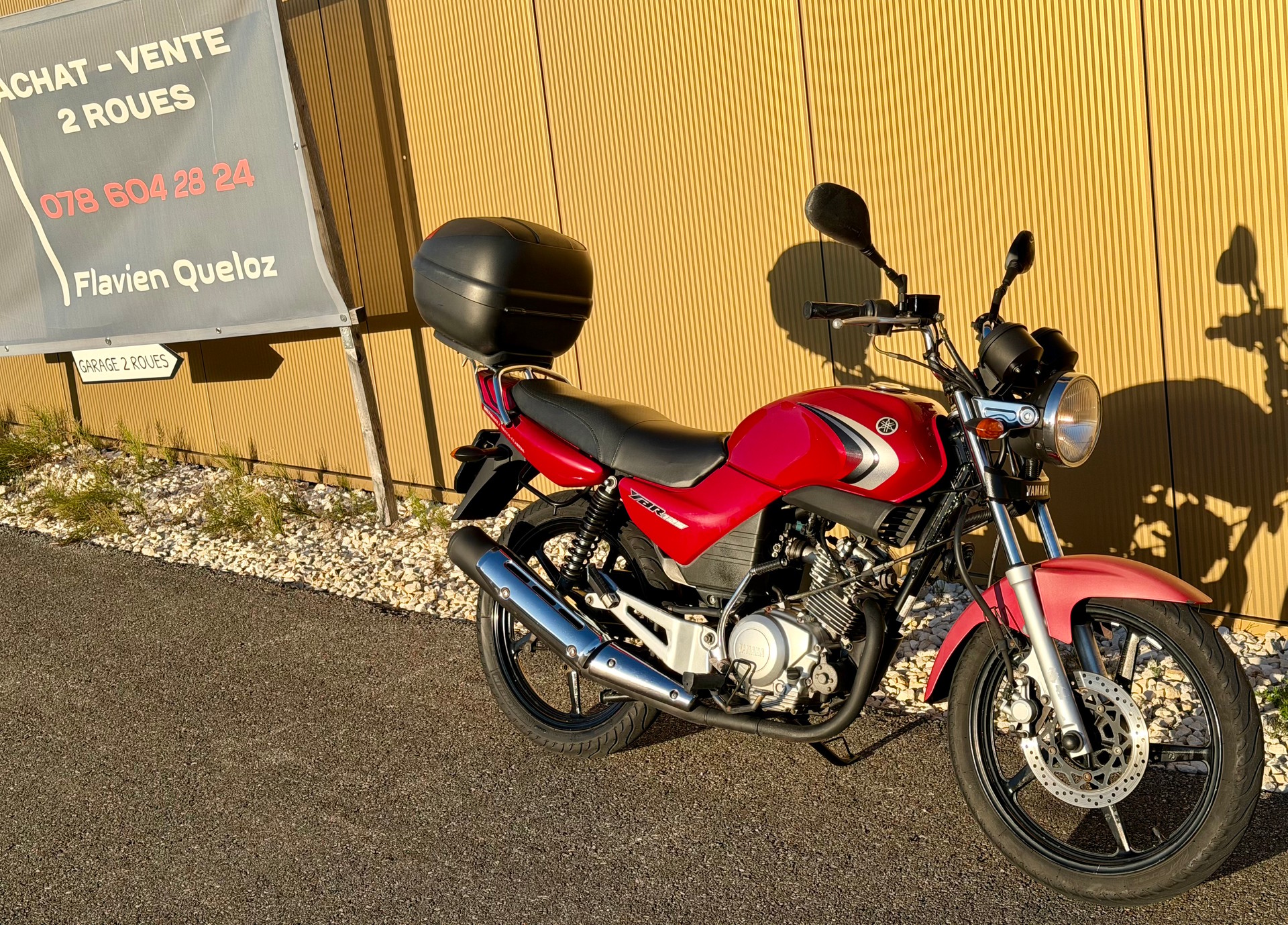 YAMAHA YBR 125-showroom-element-2