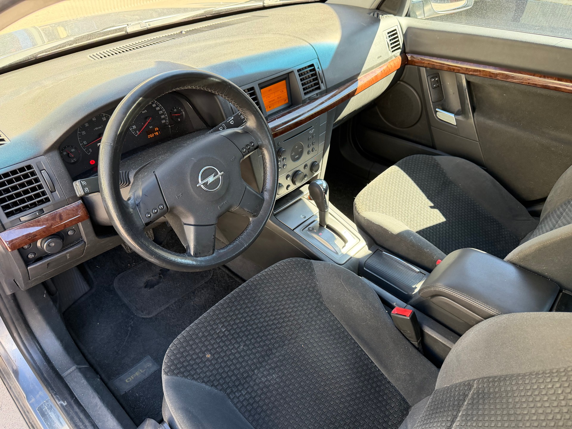 OPEL Vectra 2.2 Elegance-image-10