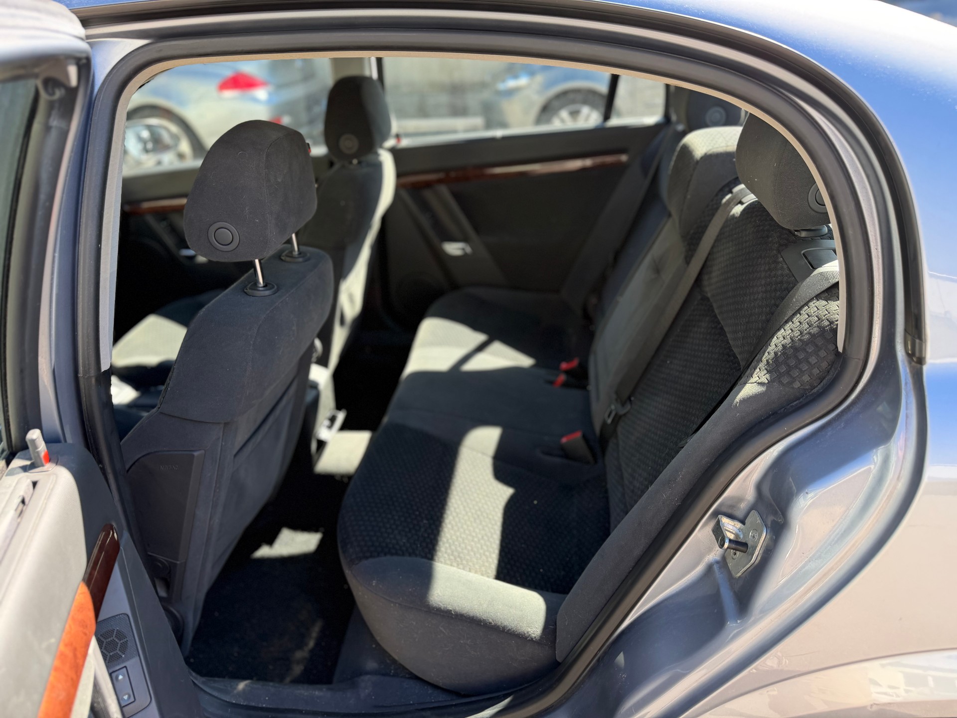 OPEL Vectra 2.2 Elegance-image-13