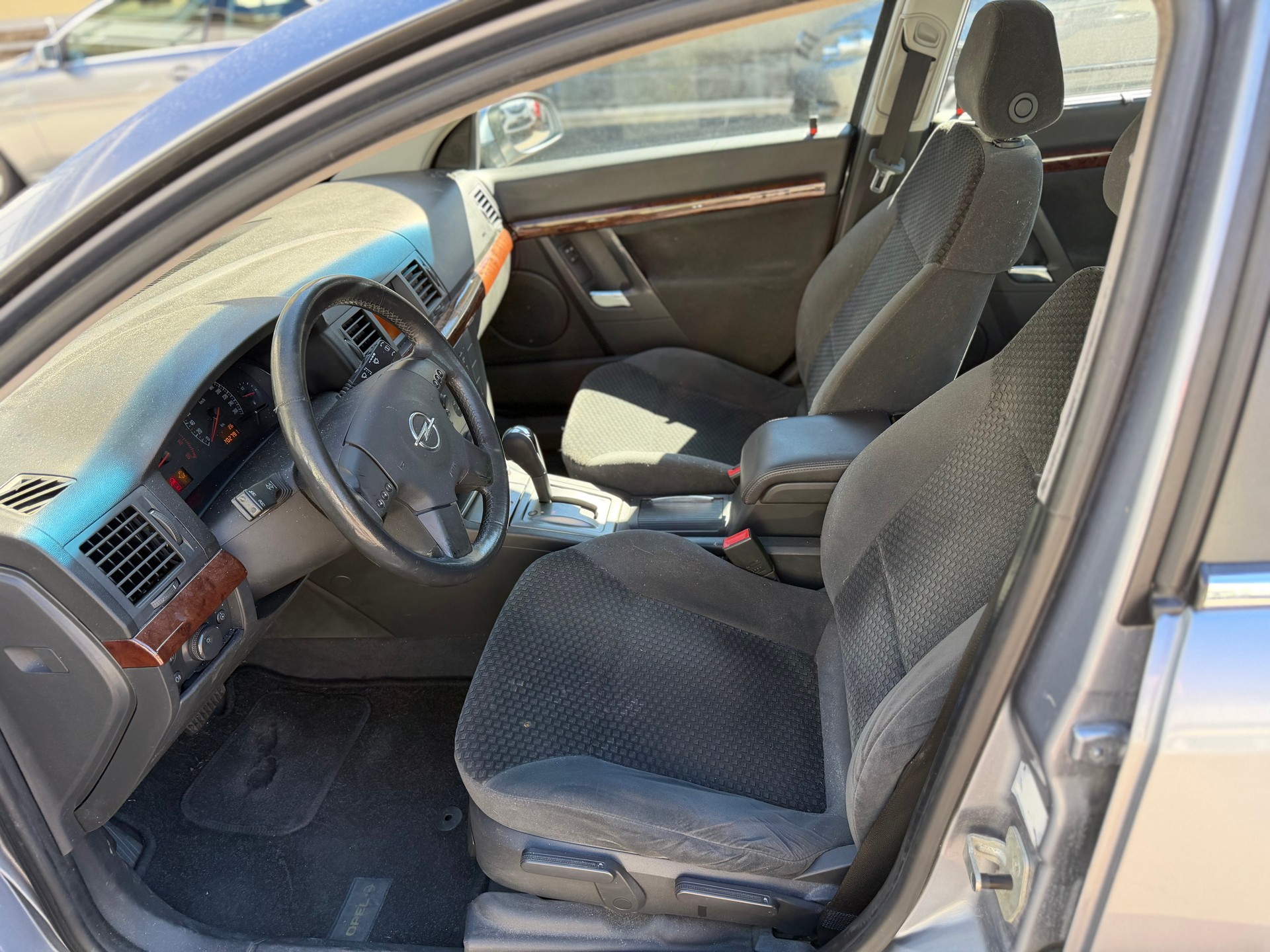 OPEL Vectra 2.2 Elegance-image-9
