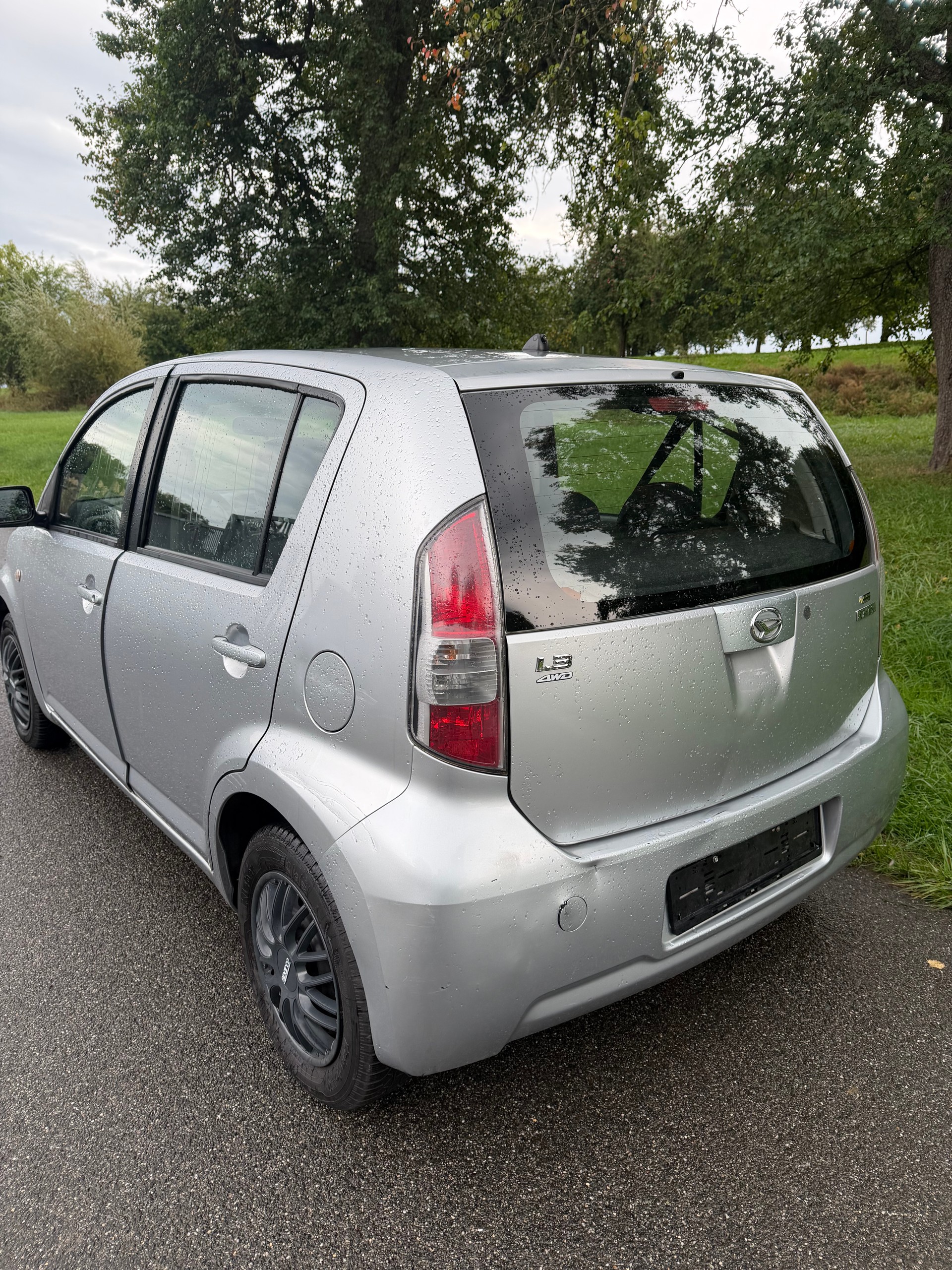 DAIHATSU Sirion 1.3 S eco-4WD-image-2