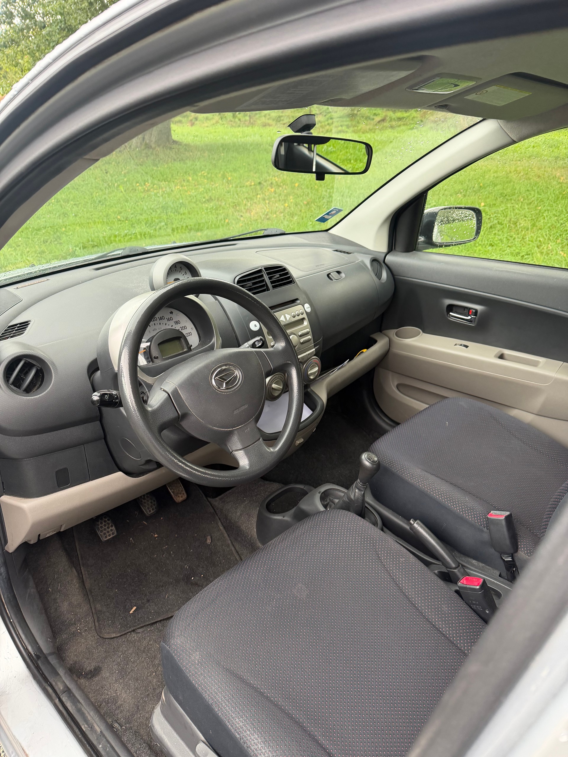 DAIHATSU Sirion 1.3 S eco-4WD-image-3