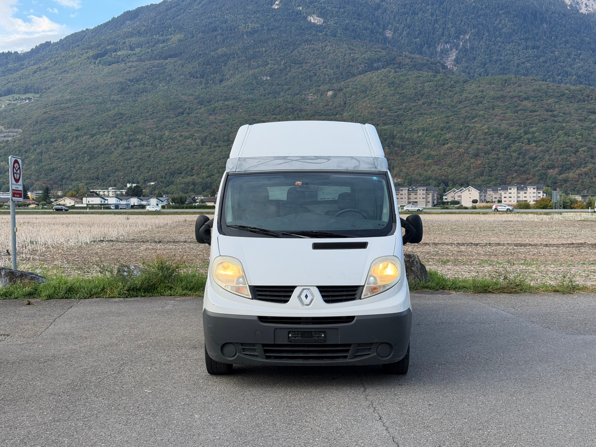 RENAULT Trafic 2.5 dCi 2.9t L2H2-image-2
