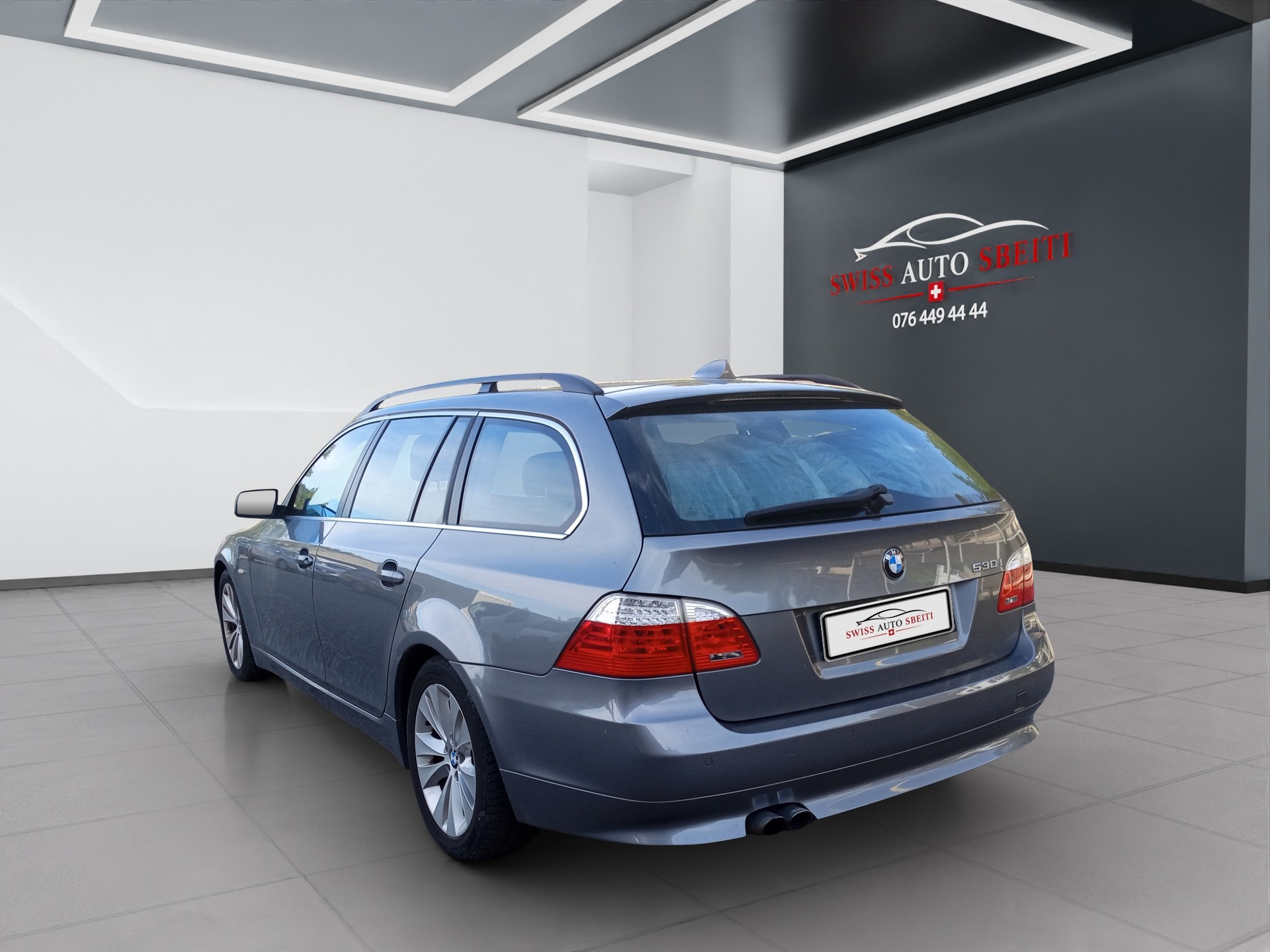 BMW 530i Touring Steptronic-image-0