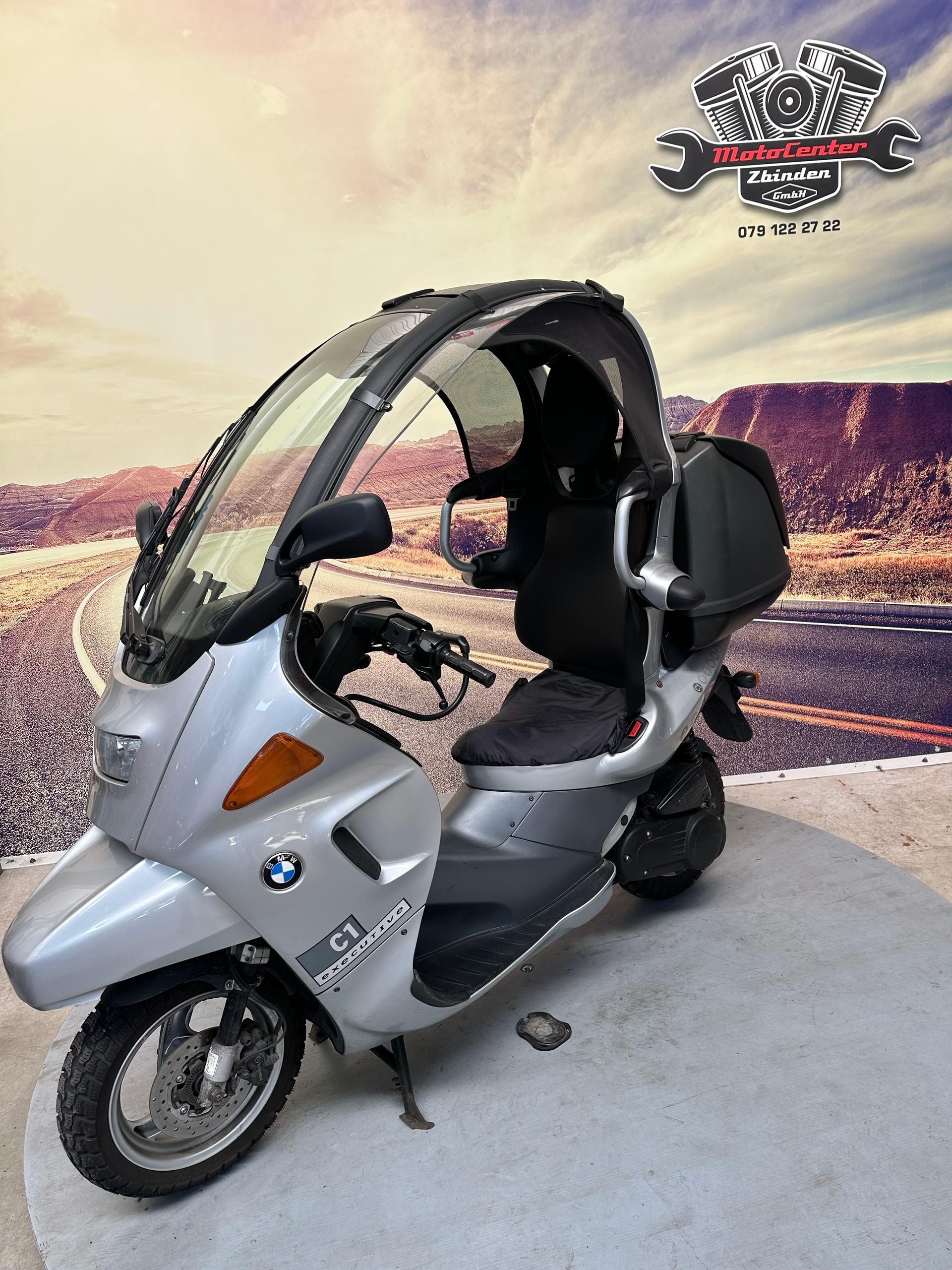 BMW C1-200 Executive-showroom-element-3