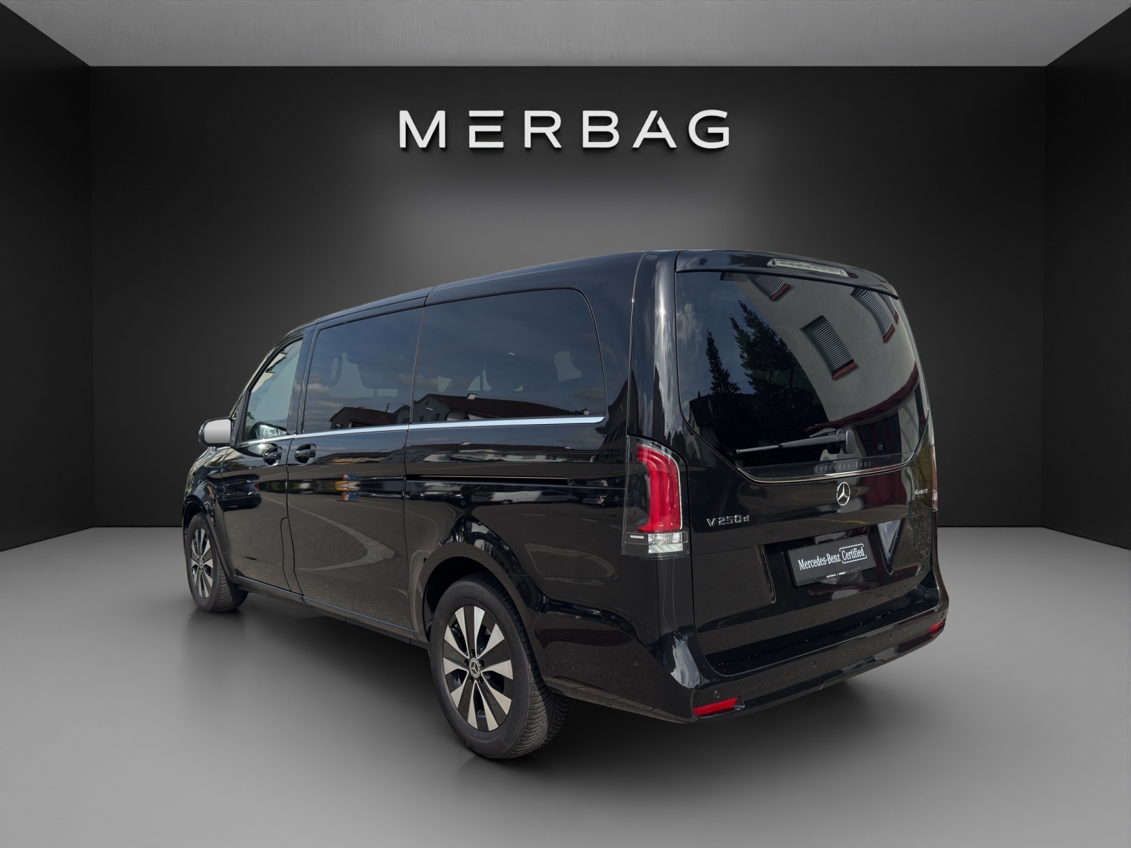 MERCEDES-BENZ V 250 d lang Avantgarde 4Matic G-Tronic-image-4